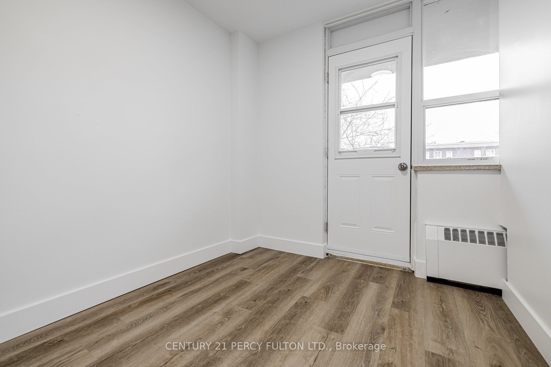 #510 - 2 Park Vista Drive Property Photo 3