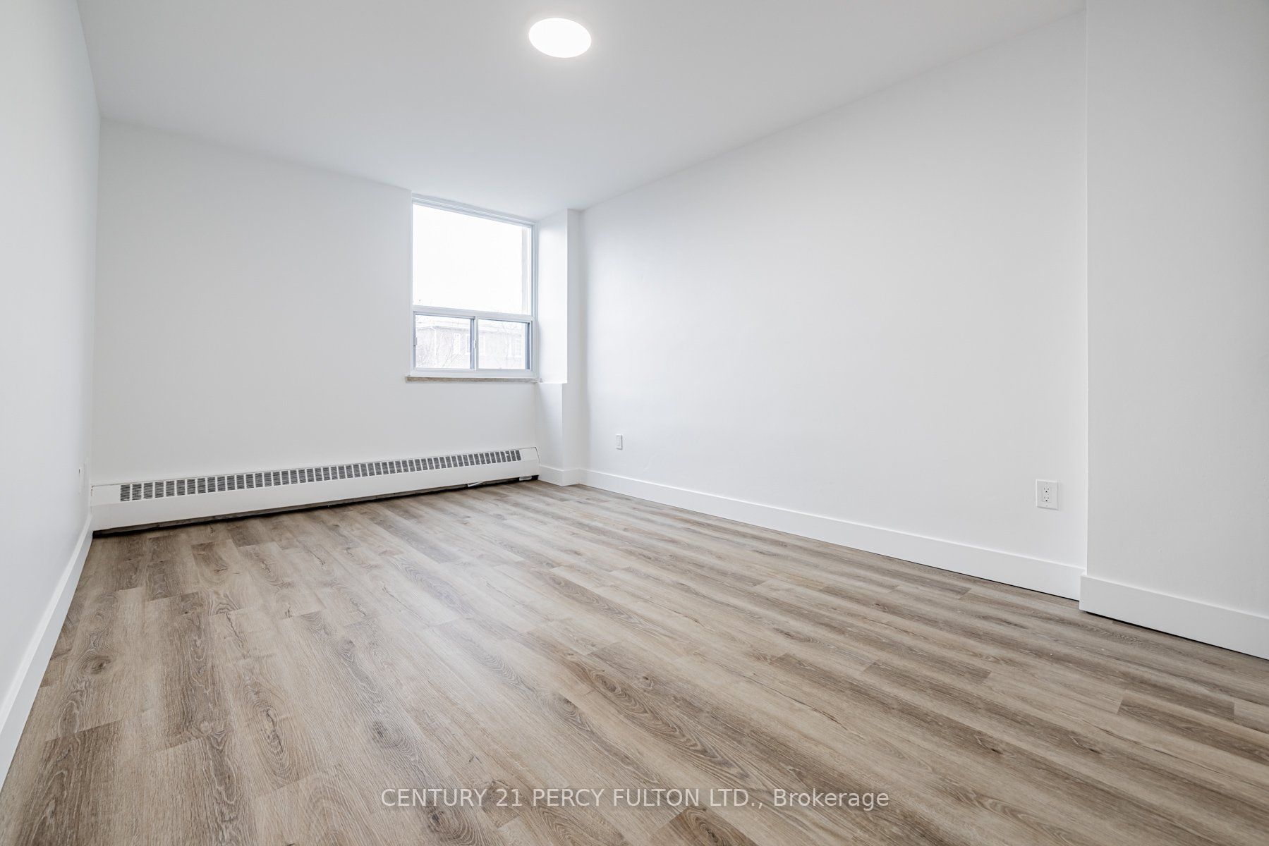#510 - 2 Park Vista Drive Property Photo 18