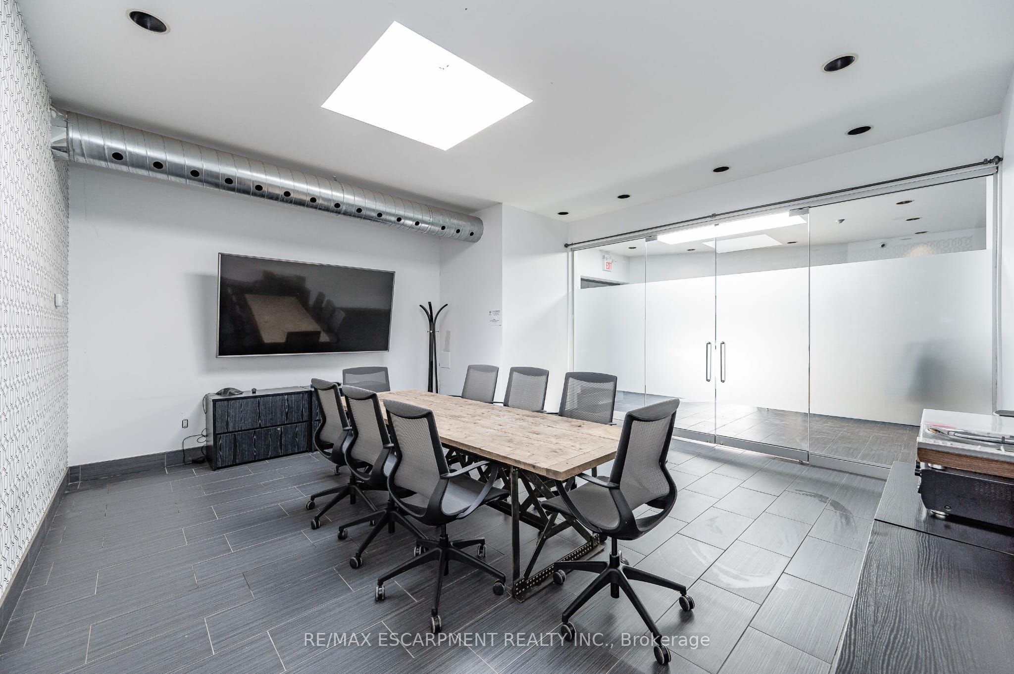 #103 - 33 Villiers Street Property Photo 5