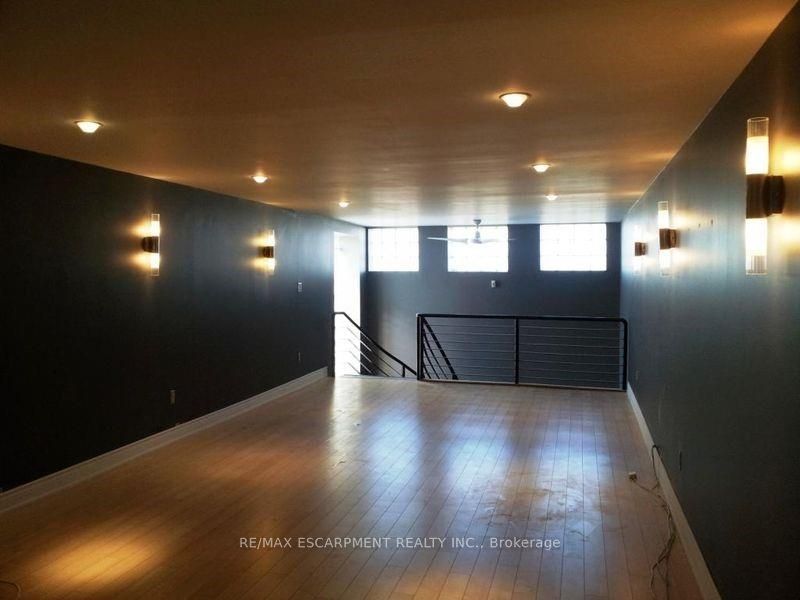 #107 - 33 Villiers Street Property Photo 3