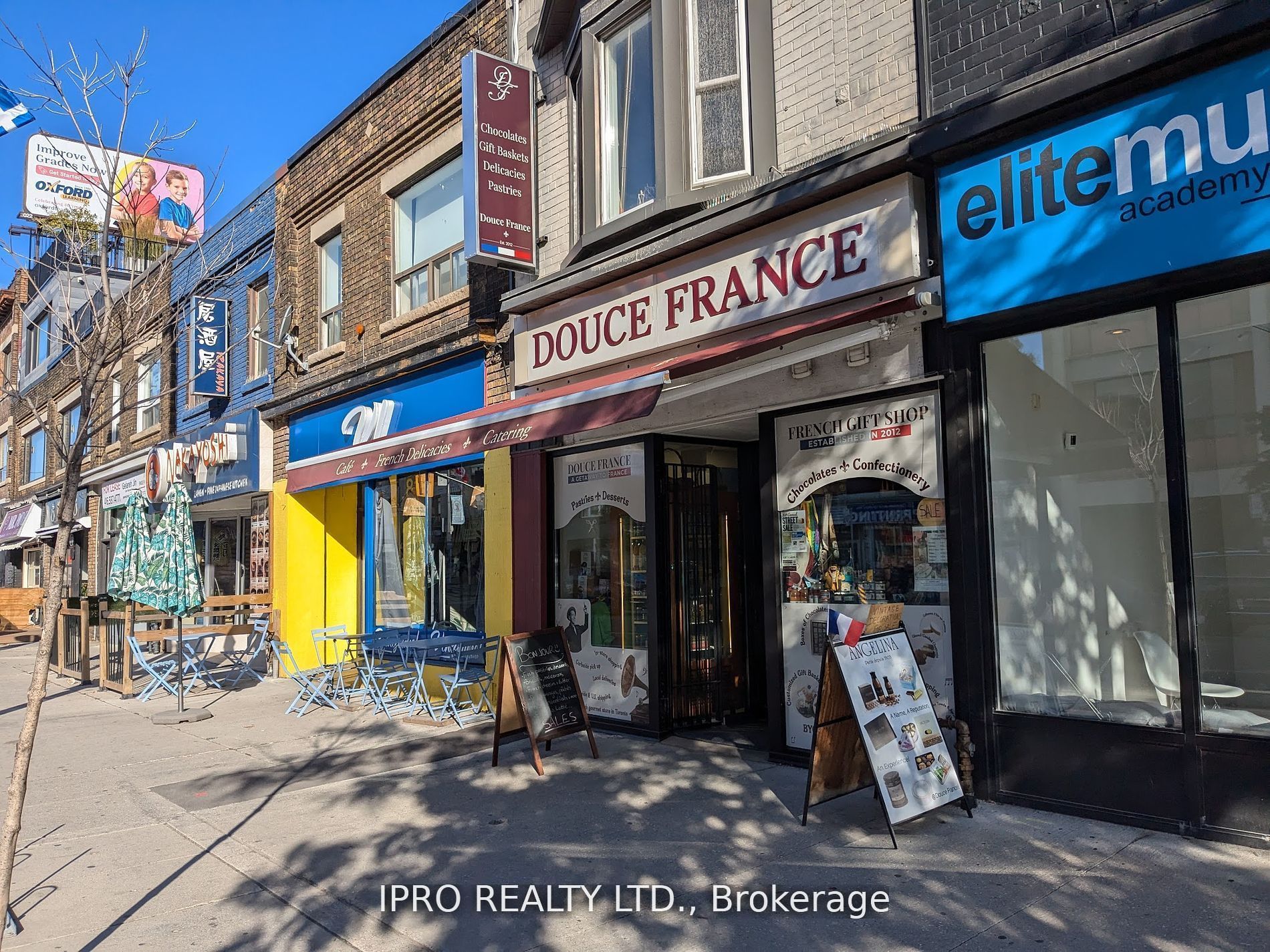 820 Danforth Avenue Property Photo 2