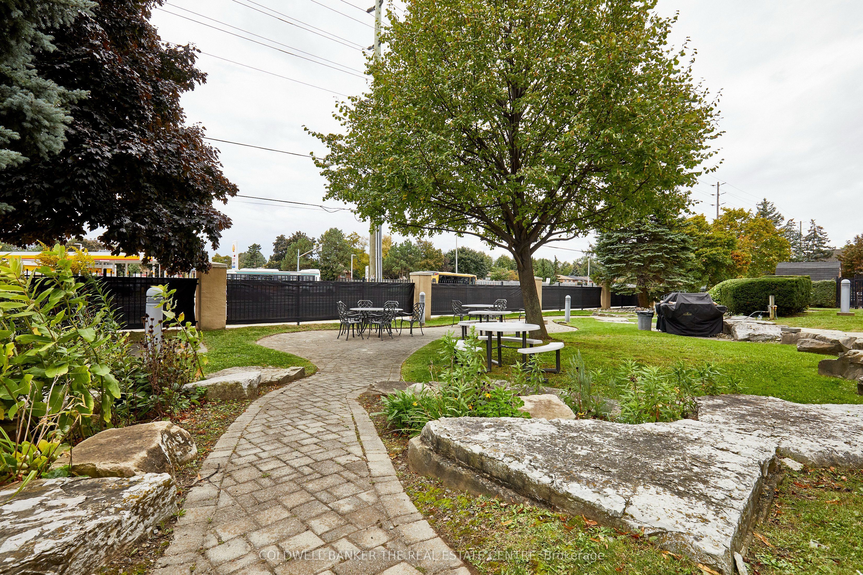 #401 - 2 Westney Road Property Photo 27