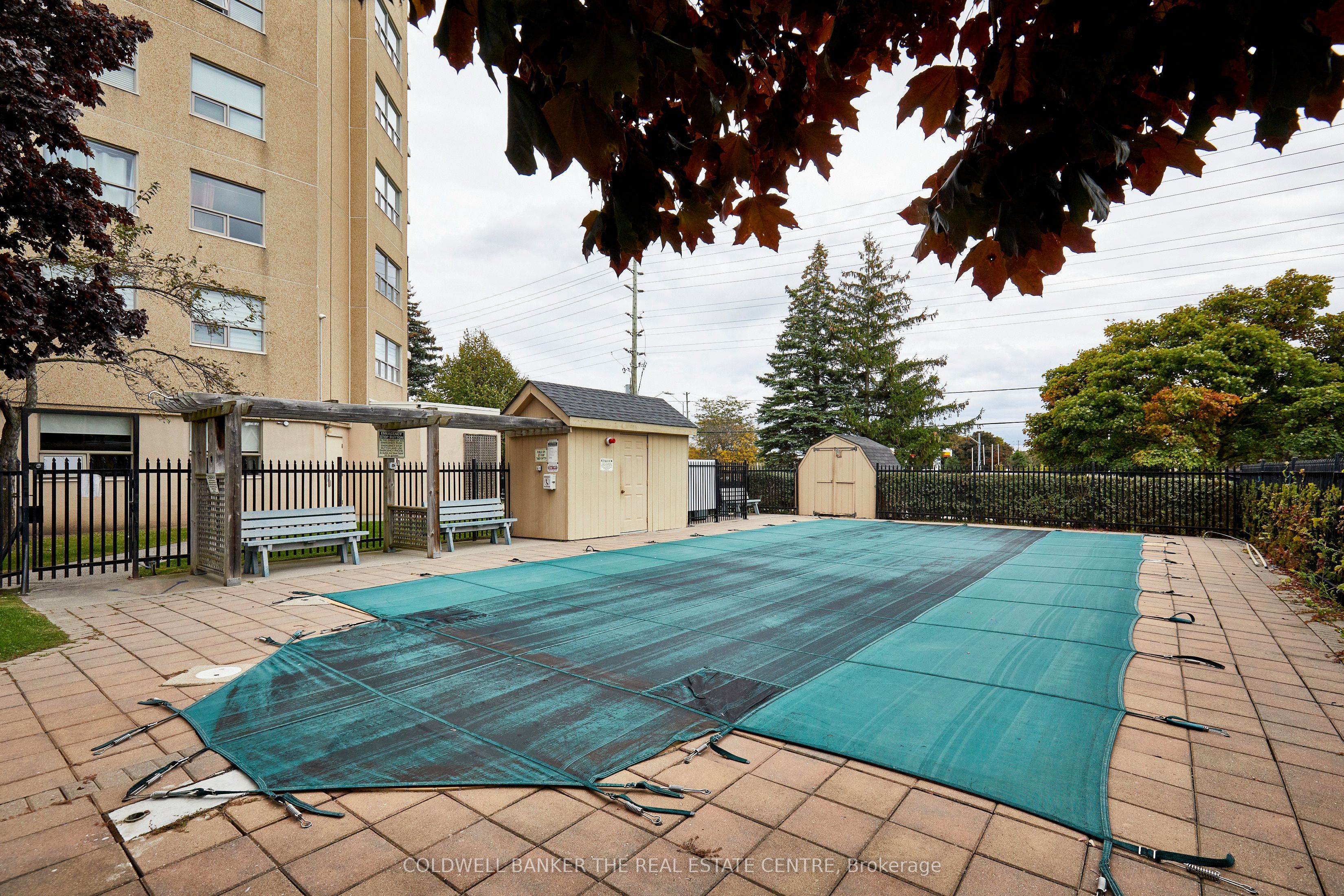 #401 - 2 Westney Road Property Photo 28