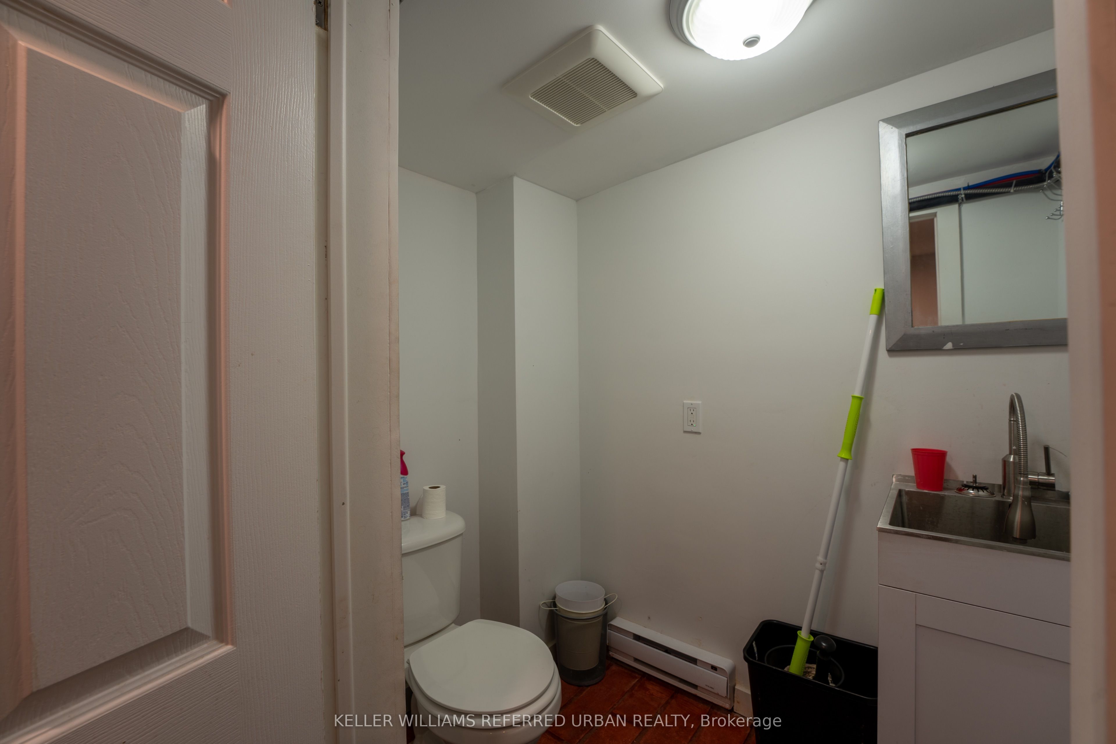 718 Gerrard Street Property Photo 4