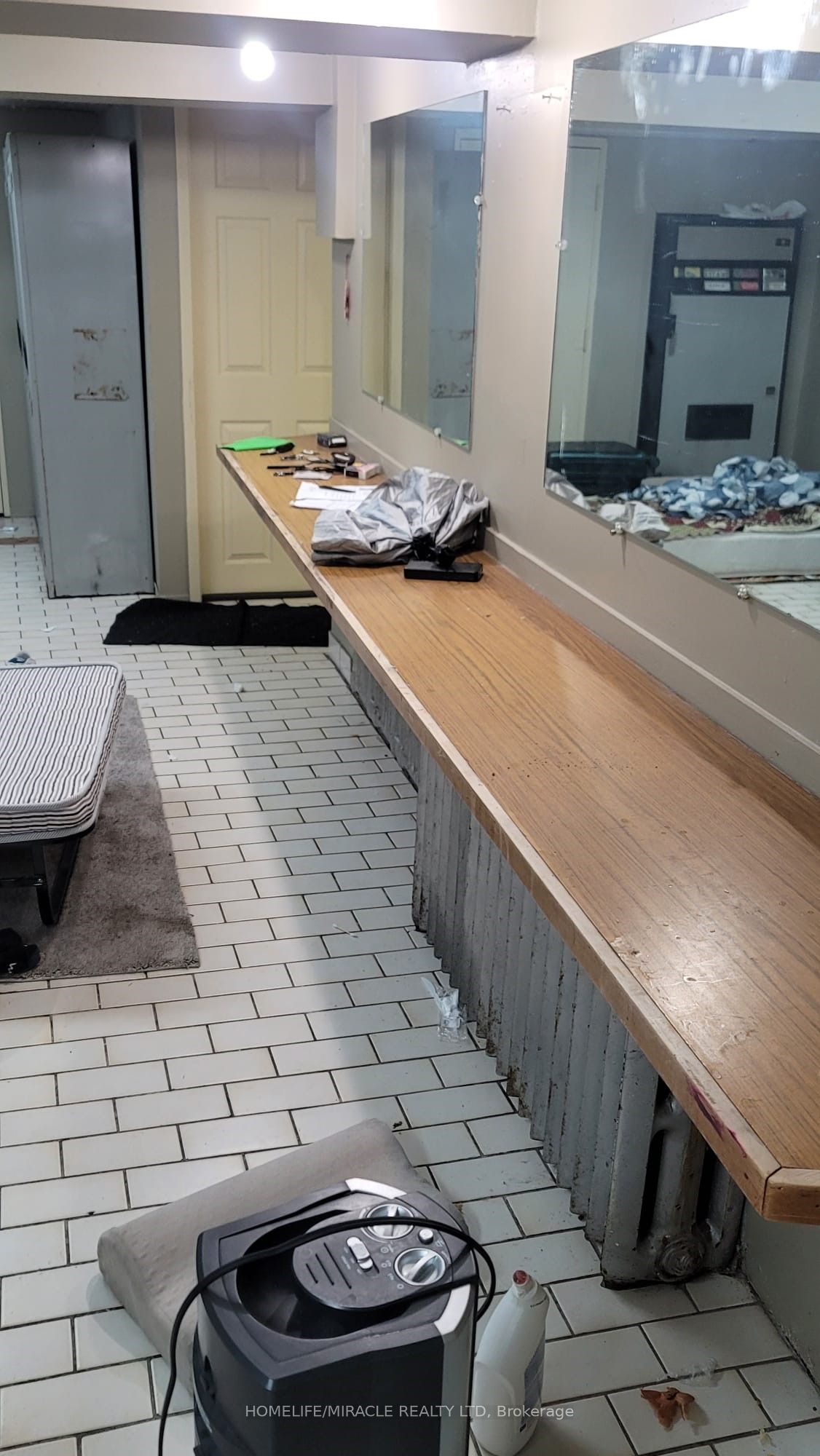 92 Bond Street Property Photo 20