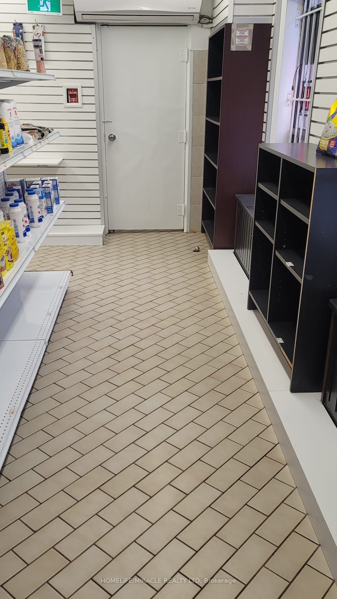 92 Bond Street Property Photo 34