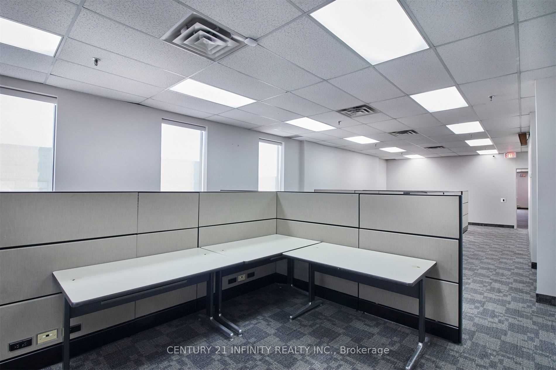 #1-2 - 1751 Wentworth Street Property Photo 7