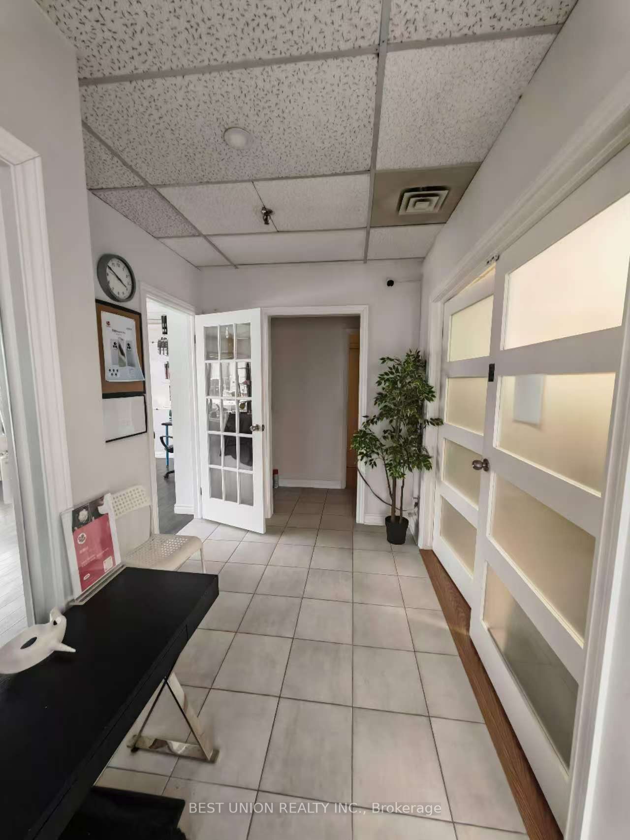 #204 - 100 Silver Star Boulevard Property Photo 2