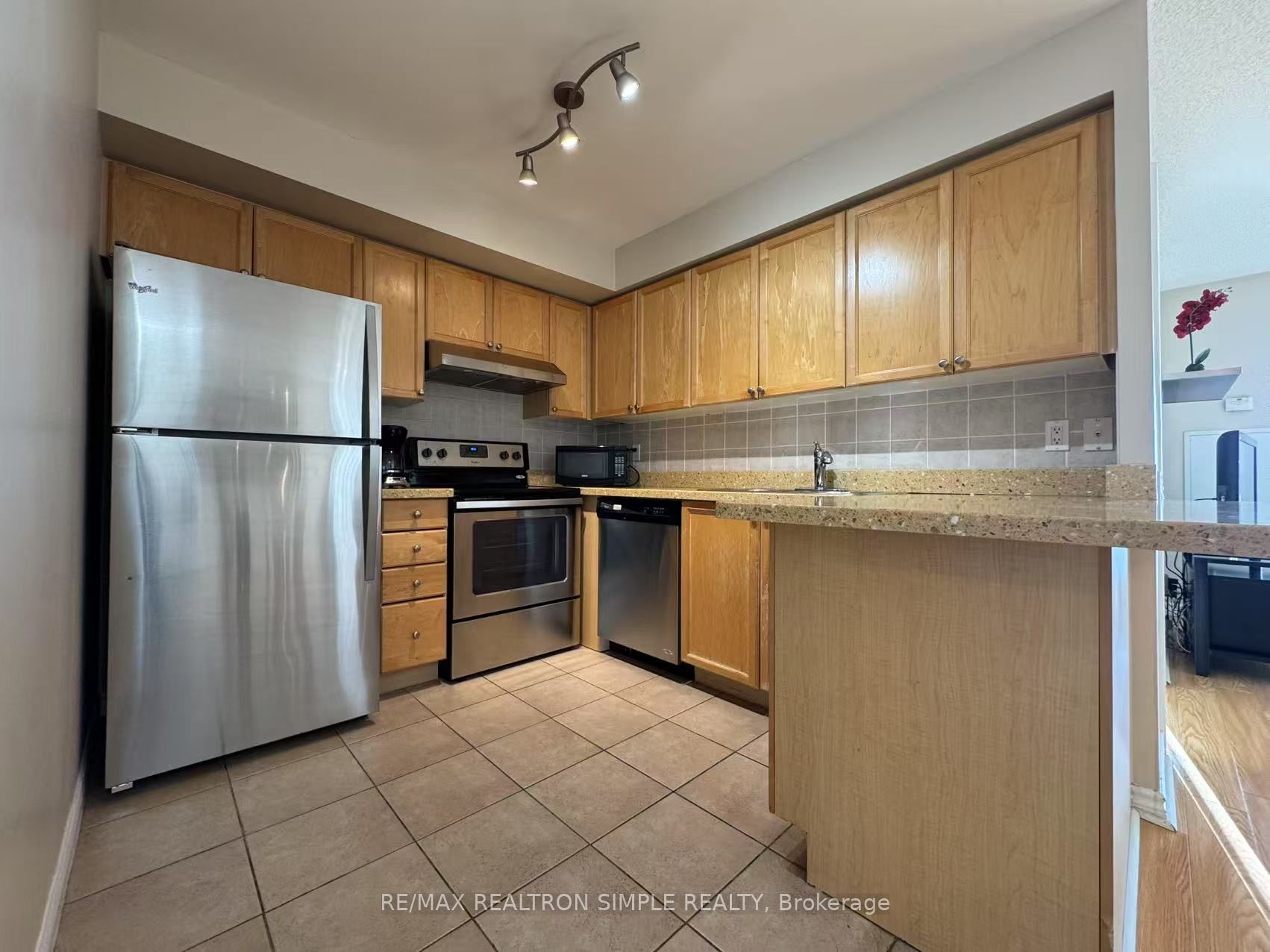 #1312 - 61 Town Centre Court Property Photo 9