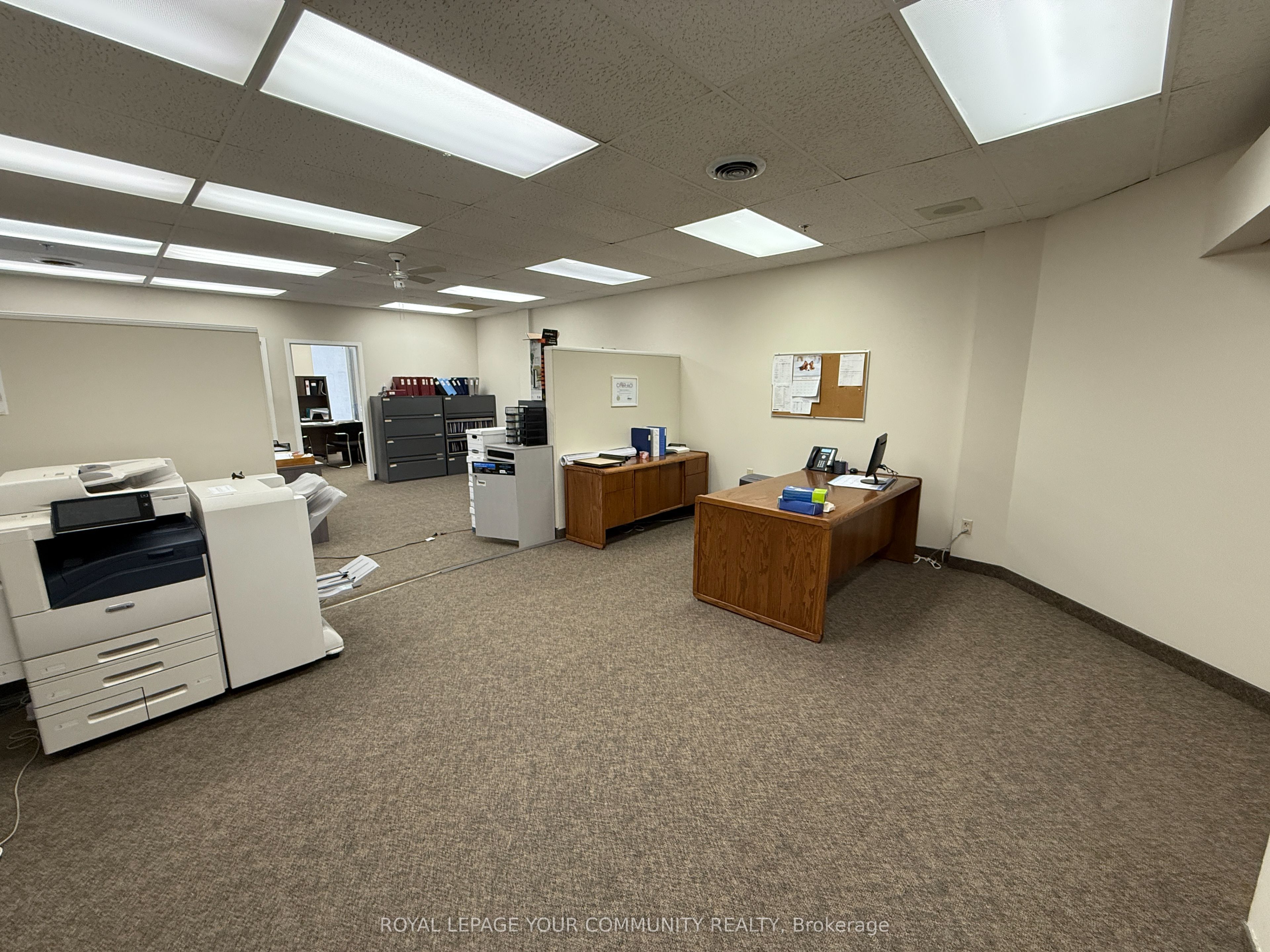 #102 - 1450 Hopkins Street Property Photo 5