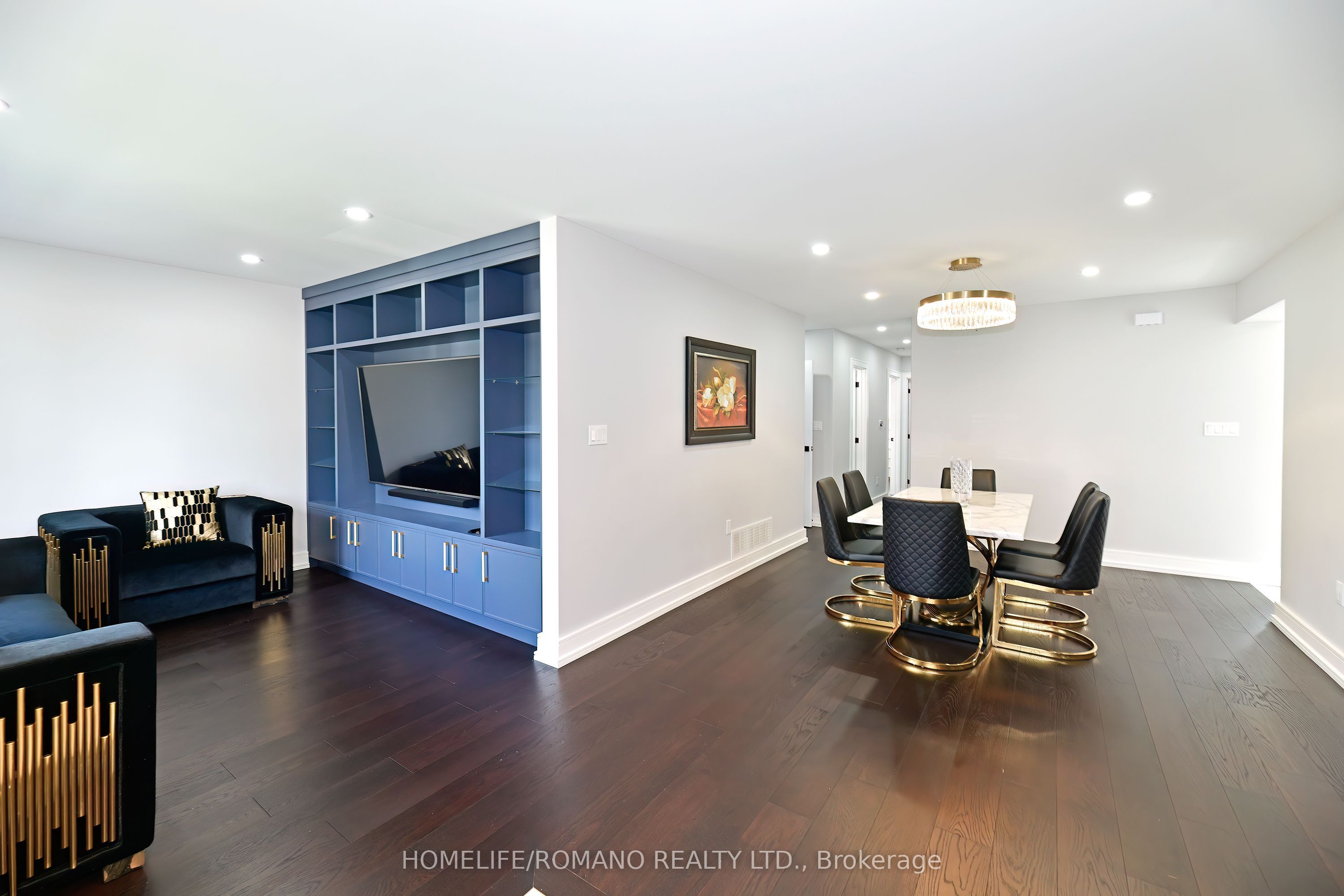 826 Krosno Boulevard Property Photo 4