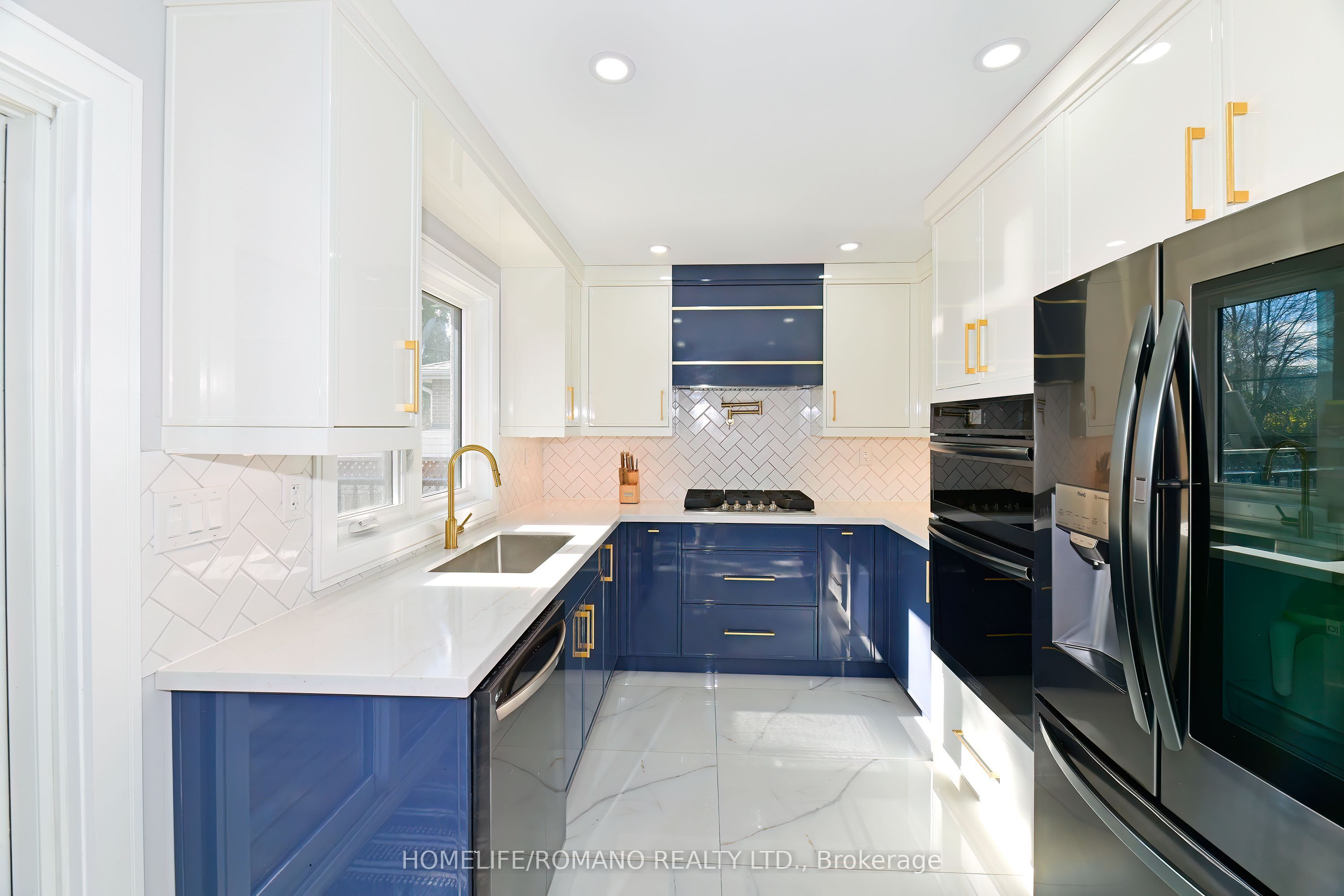 826 Krosno Boulevard Property Photo 9