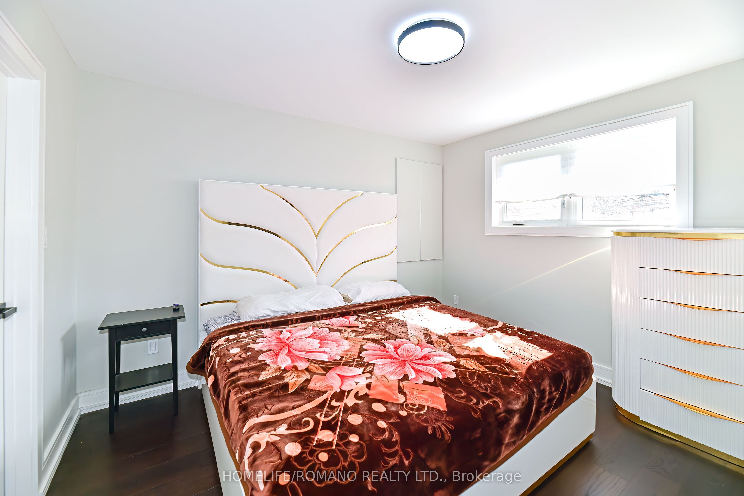 826 Krosno Boulevard Property Photo 16