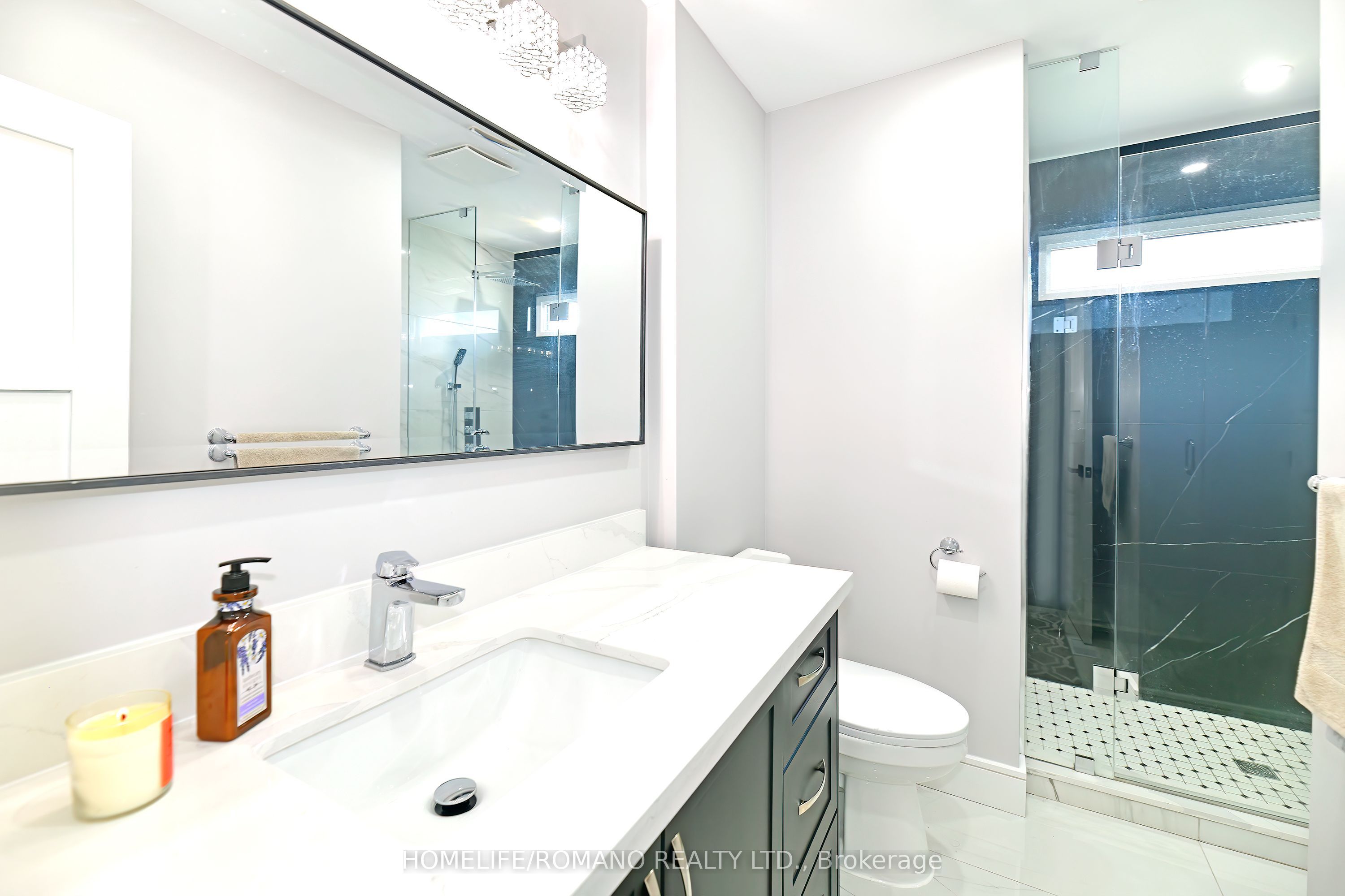 826 Krosno Boulevard Property Photo 20