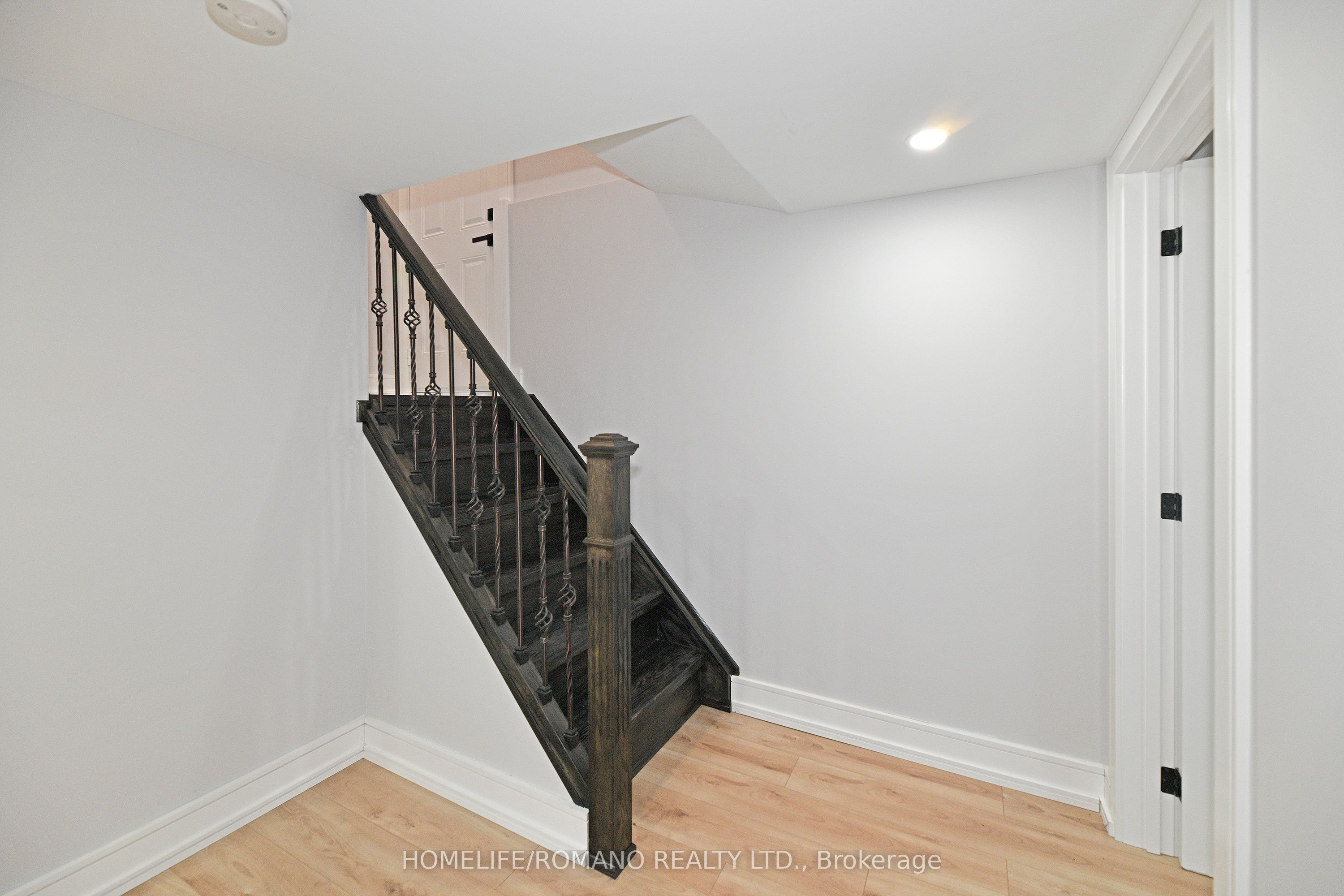 826 Krosno Boulevard Property Photo 22