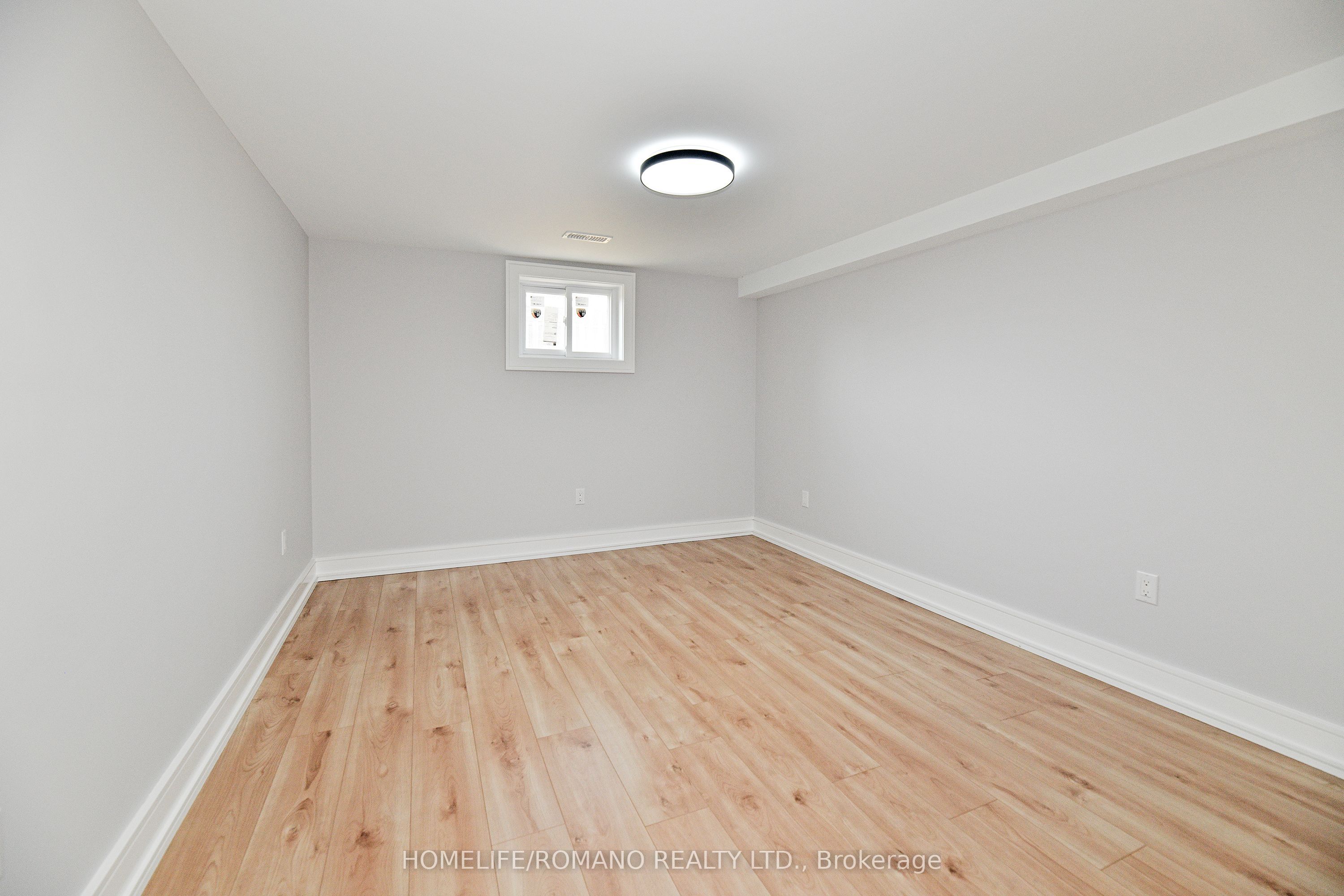826 Krosno Boulevard Property Photo 30