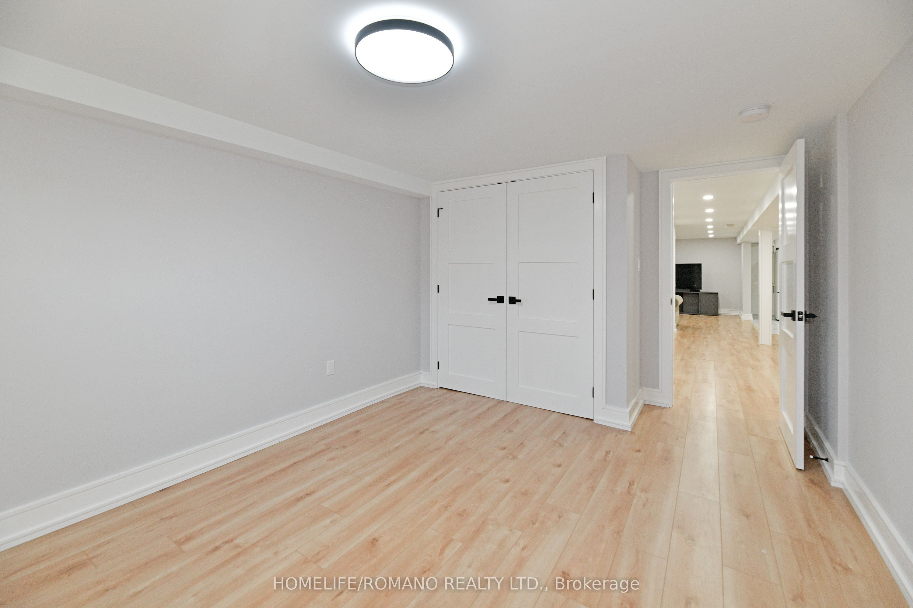 826 Krosno Boulevard Property Photo 31