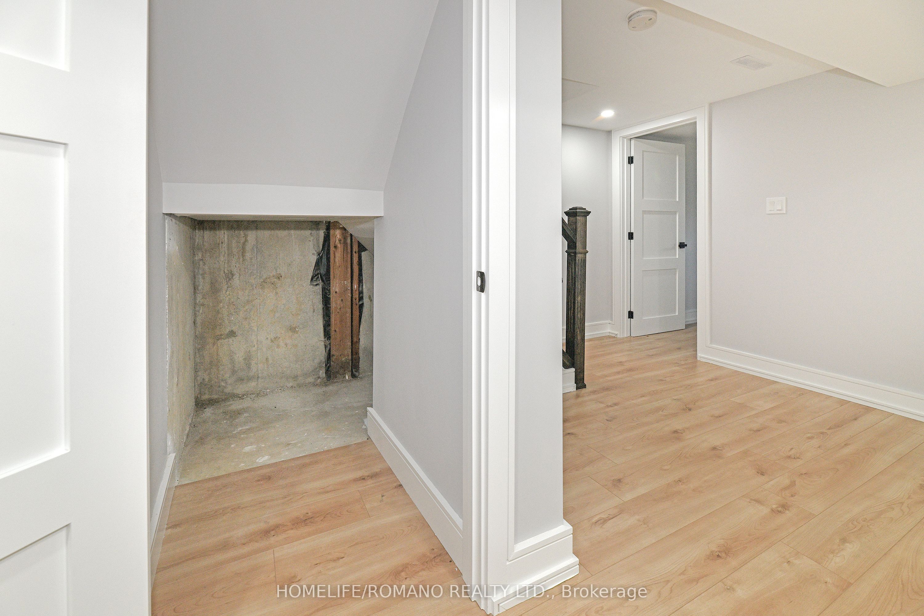 826 Krosno Boulevard Property Photo 34