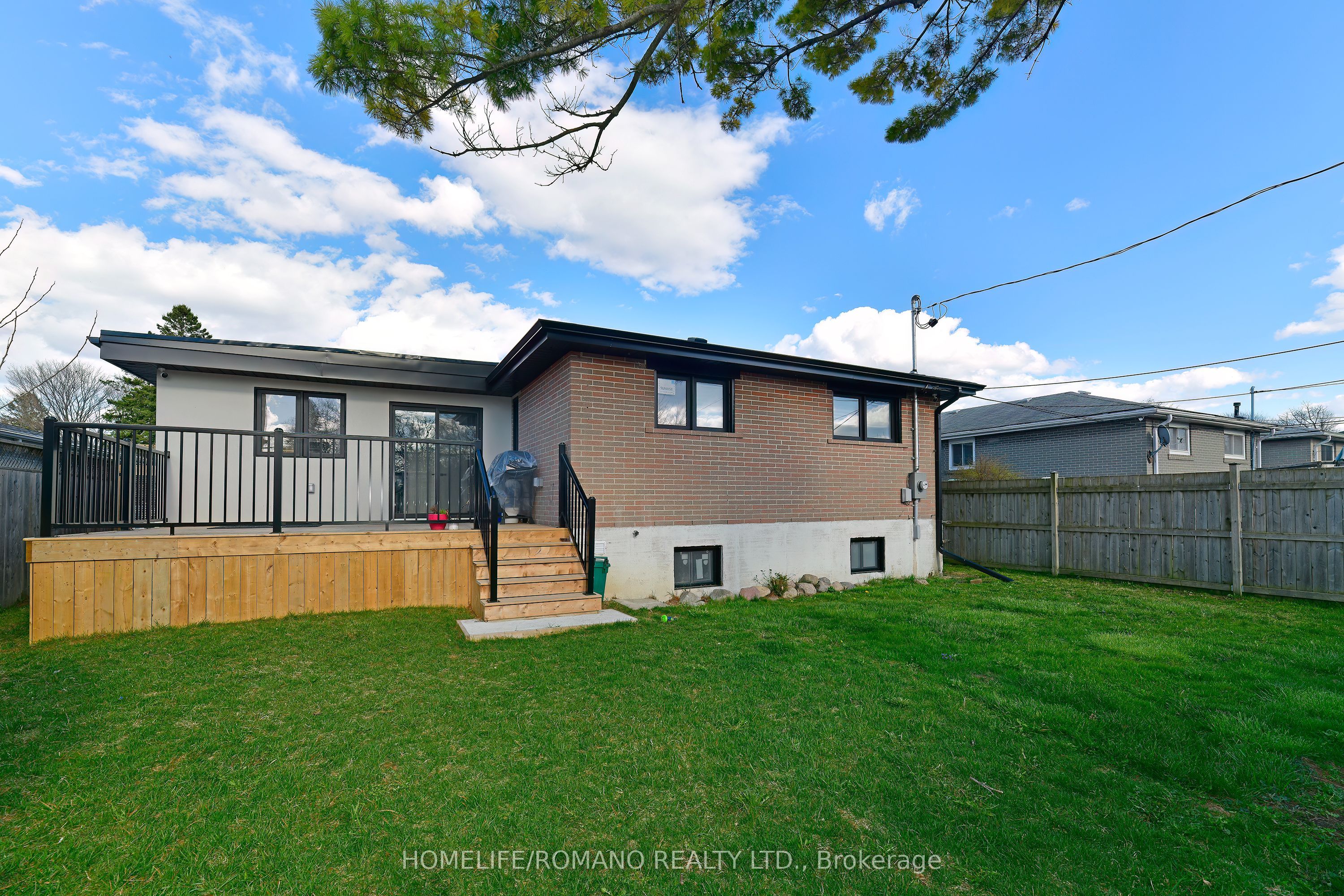 826 Krosno Boulevard Property Photo 36