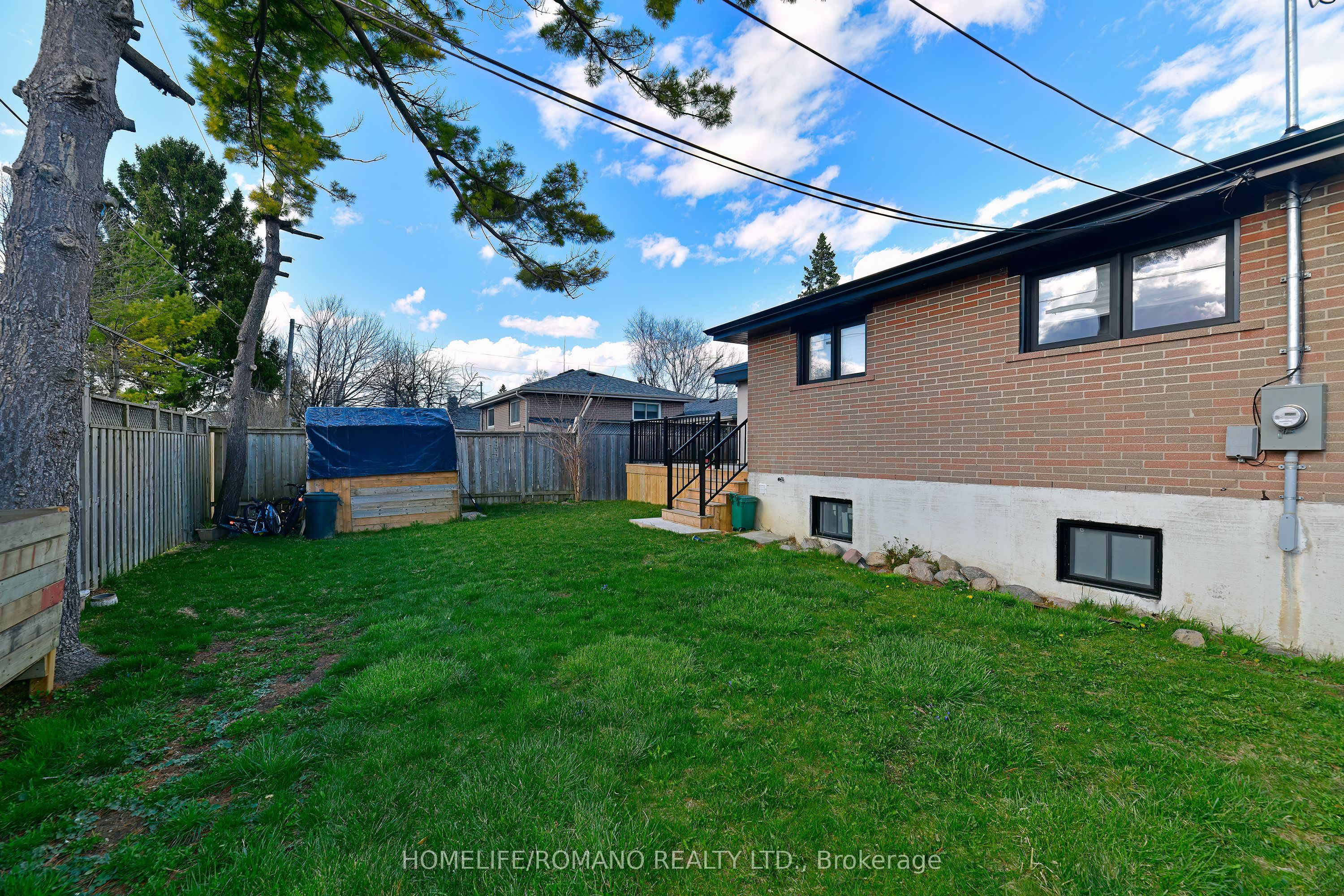 826 Krosno Boulevard Property Photo 37
