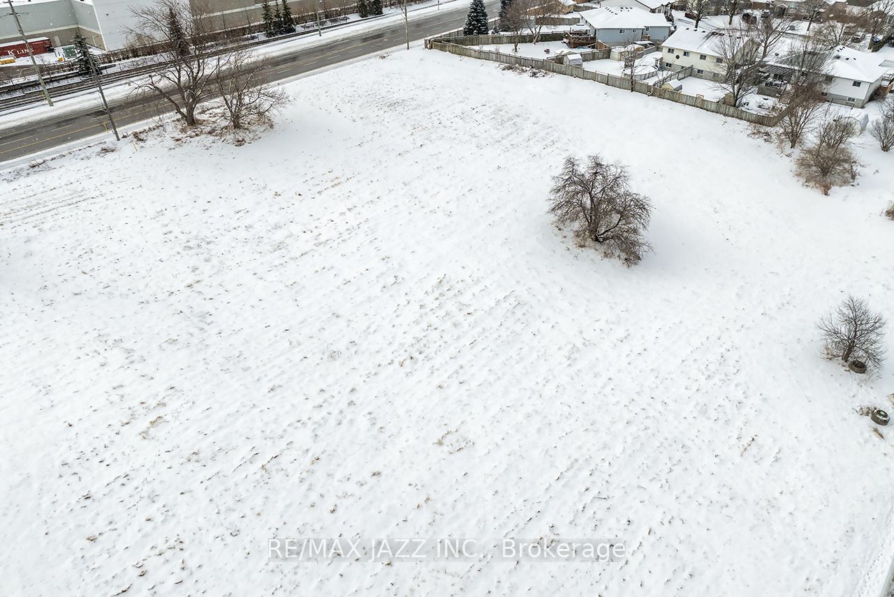 200 Baseline Road Property Photo 2
