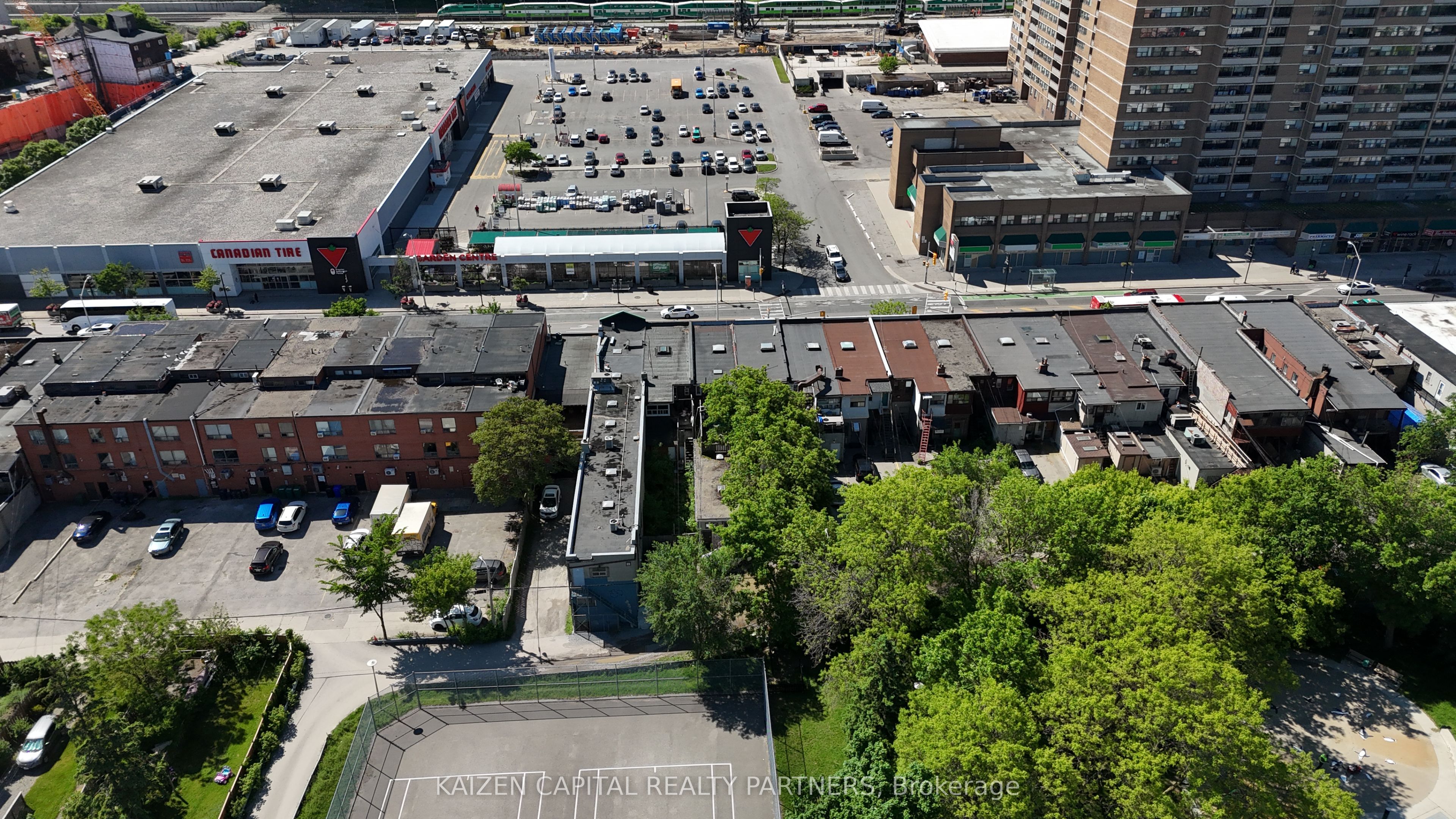 2666 Danforth Avenue Property Photo 3