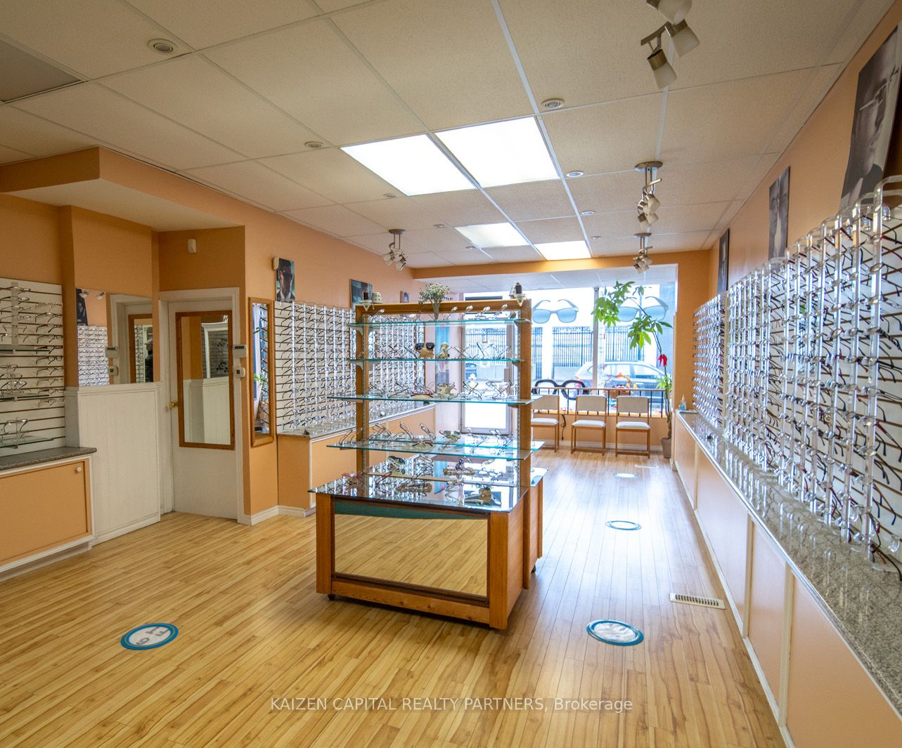 2666 Danforth Avenue Property Photo 6