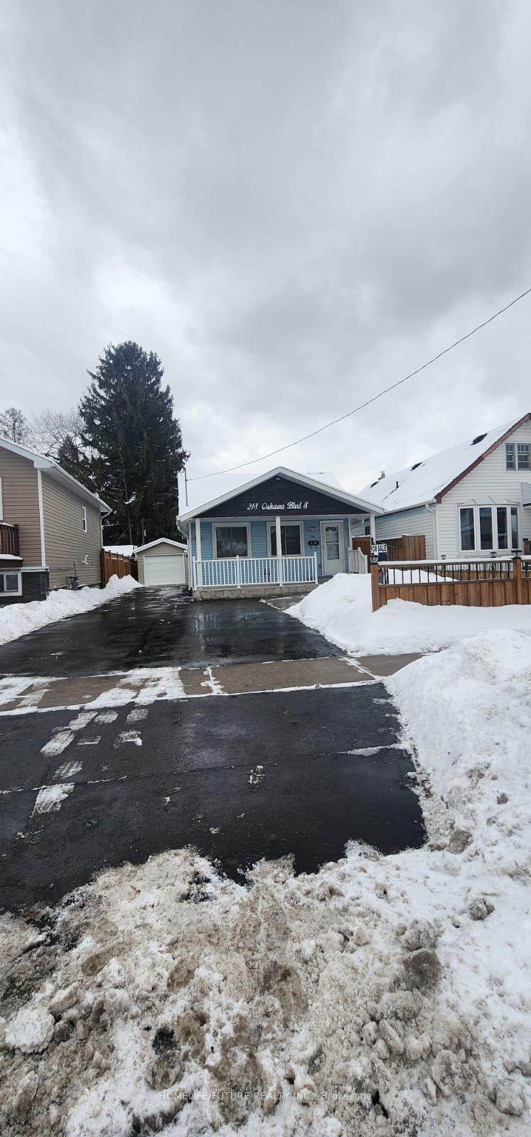 218 Oshawa Boulevard Property Photo 1