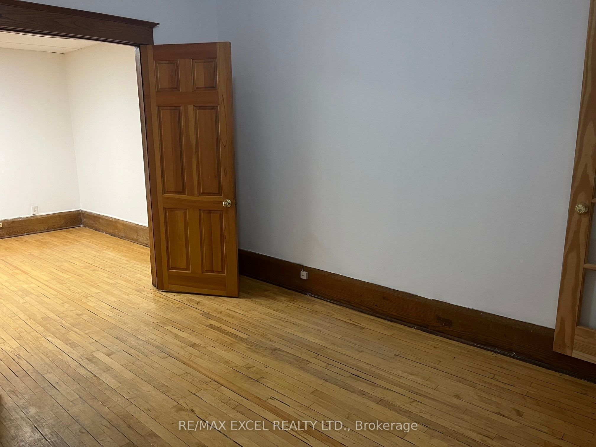 #upper - 300 Danforth Avenue Property Photo 4