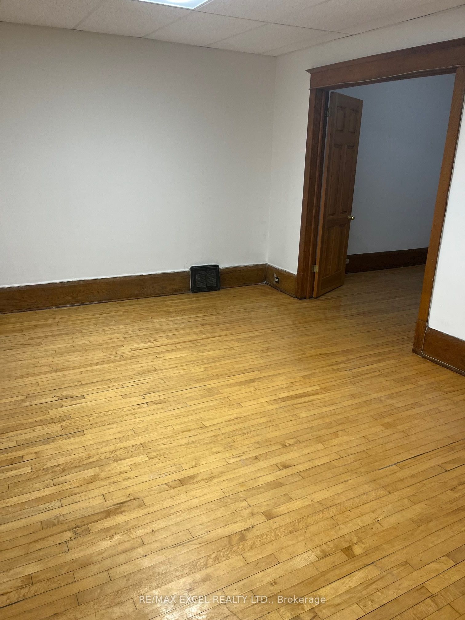 #upper - 300 Danforth Avenue Property Photo 7