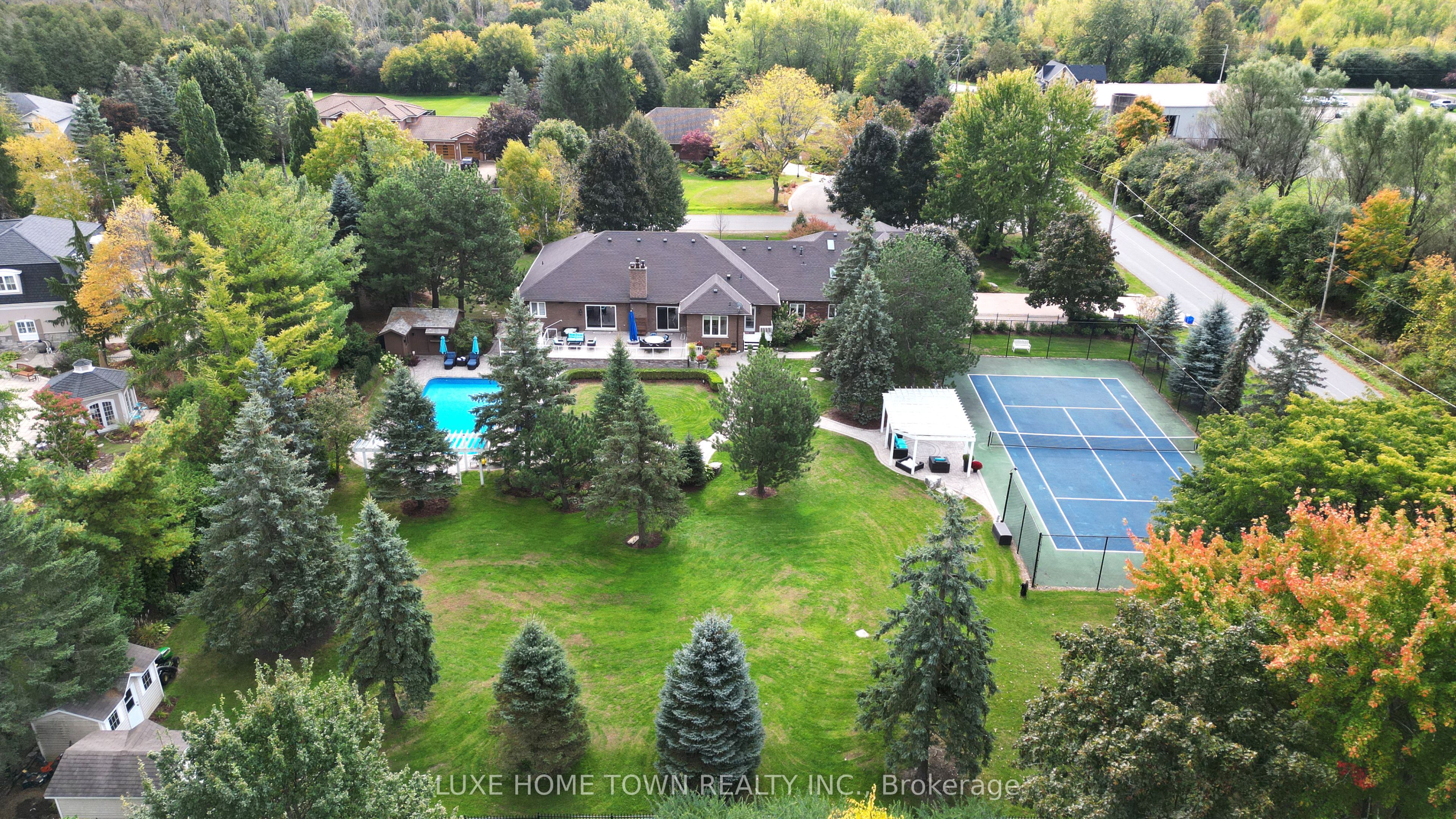 2 Prince Rupert Dr Property Photo
