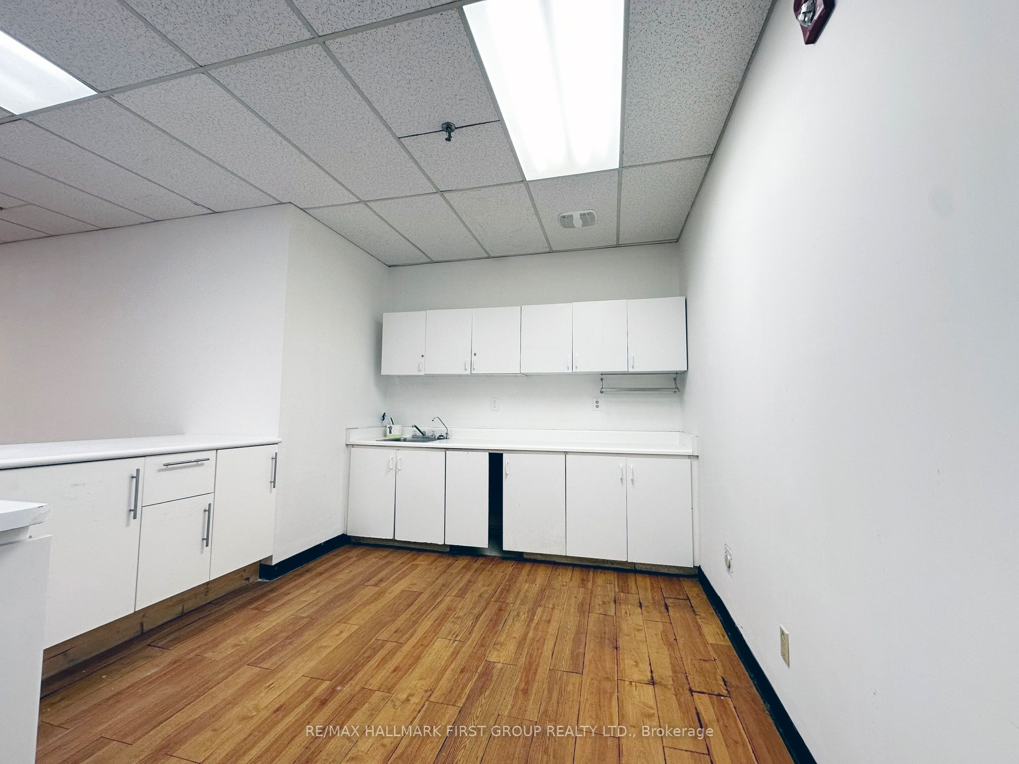 ##1 Property Photo 13