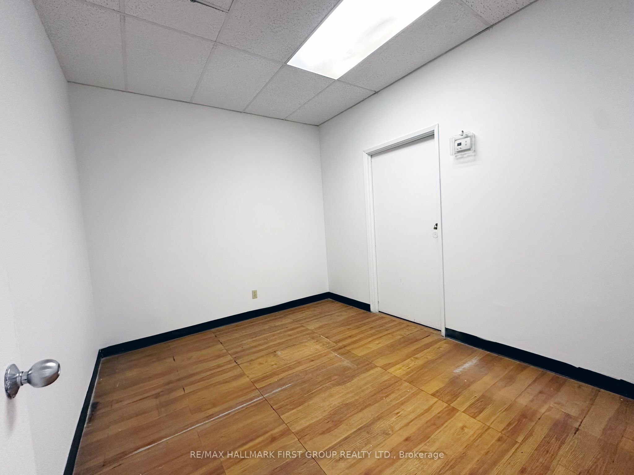 ##1 Property Photo 23
