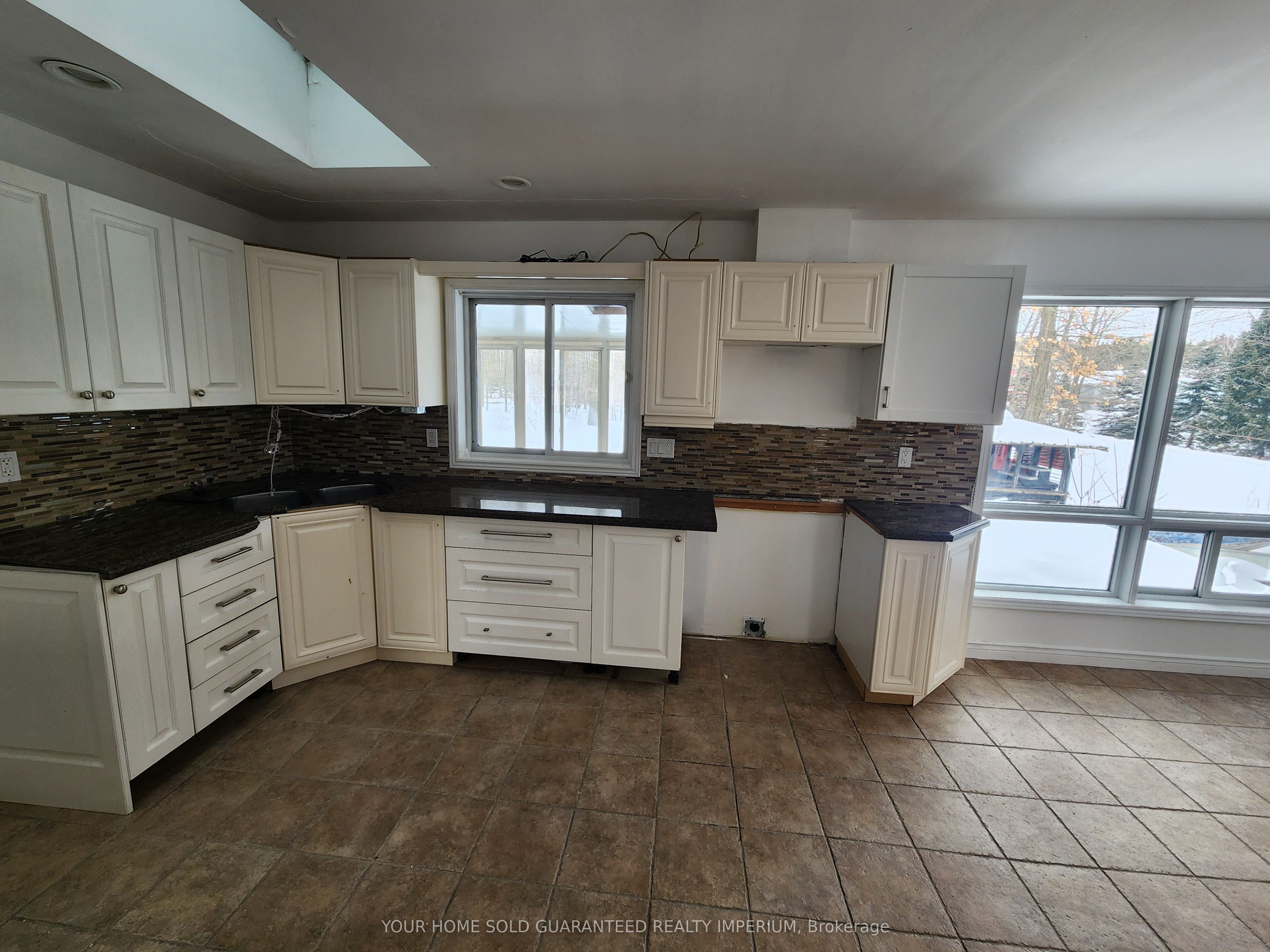 2370 Nash Road Property Photo 4
