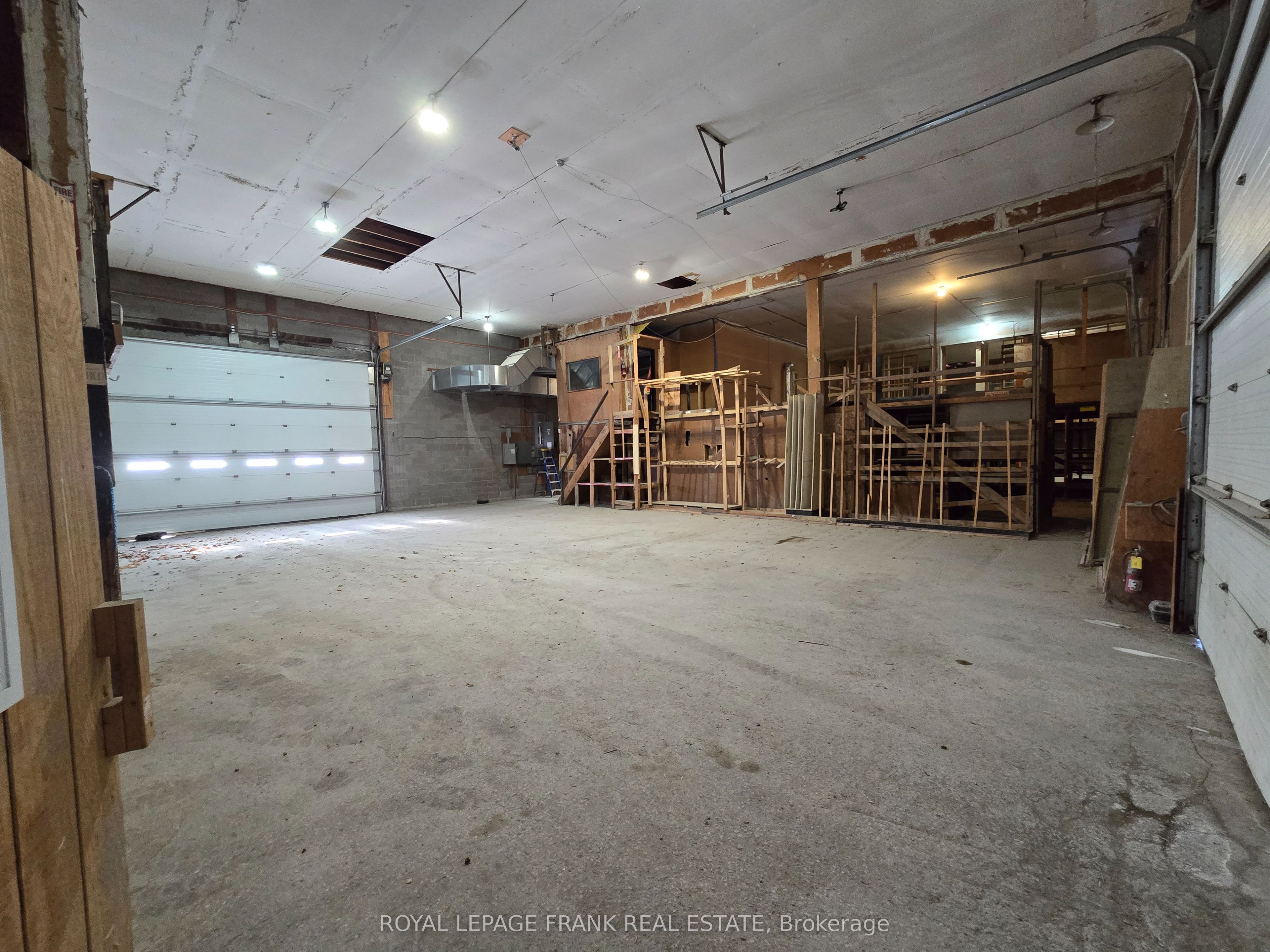 246 King Street Property Photo 11