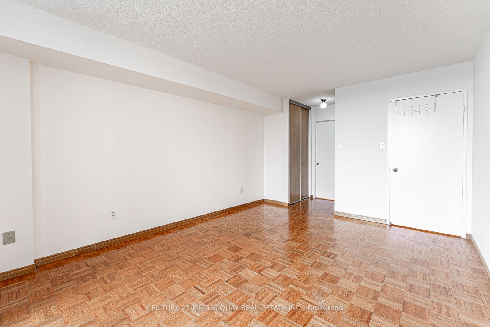 #401 - 350 Alton Towers Circle Property Photo 16