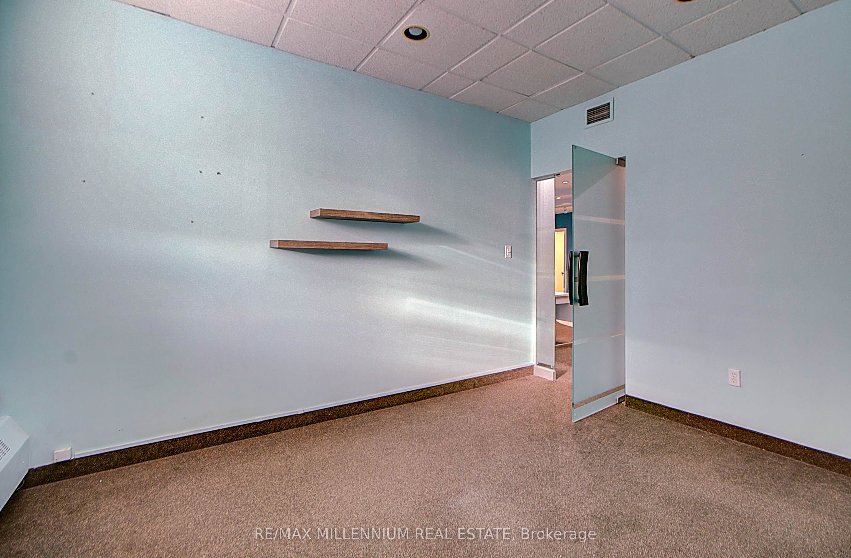 #205 - 101 Dundas Street Property Photo 10