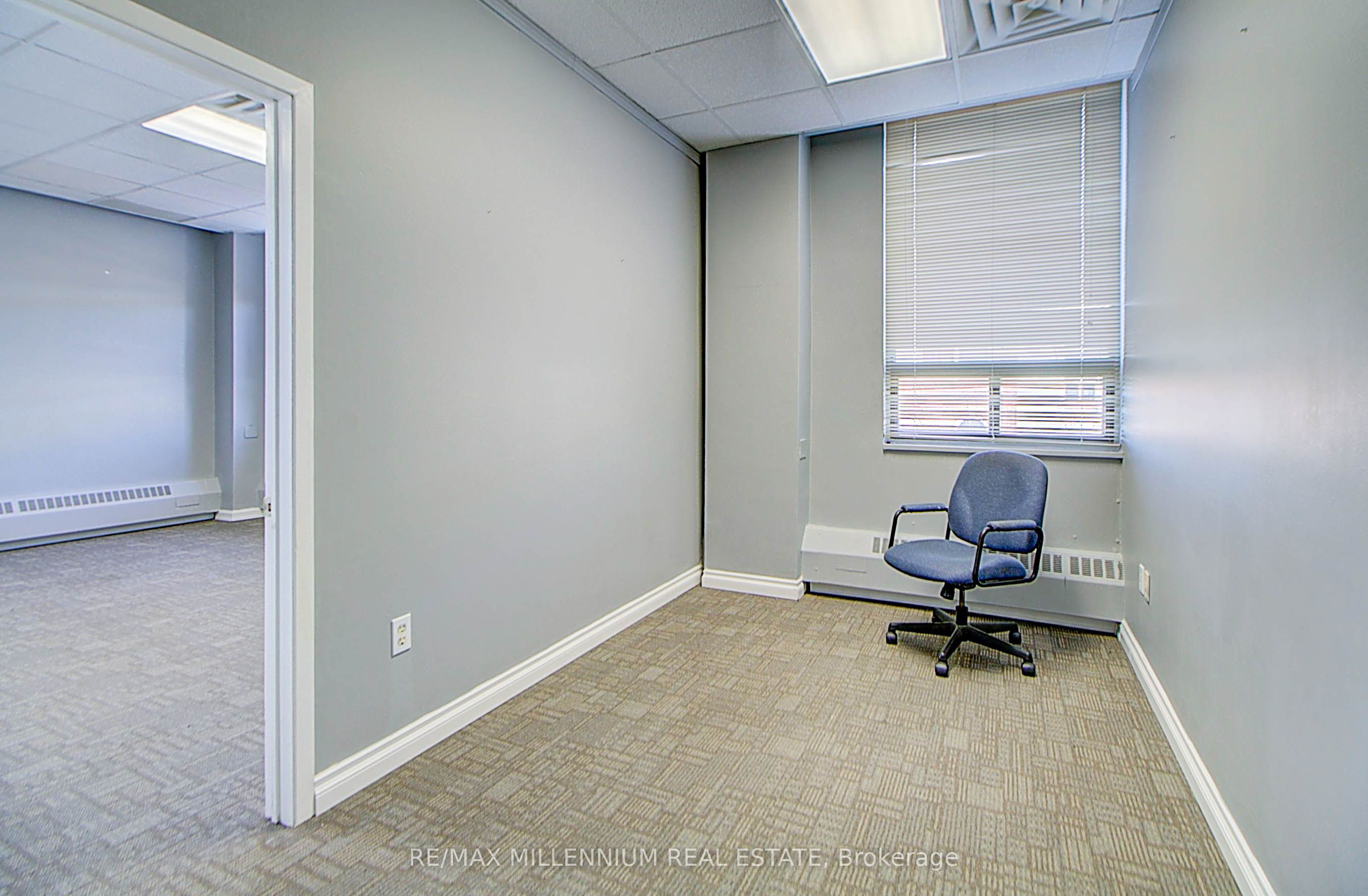 #304 - 101 Dundas Street Property Photo 9