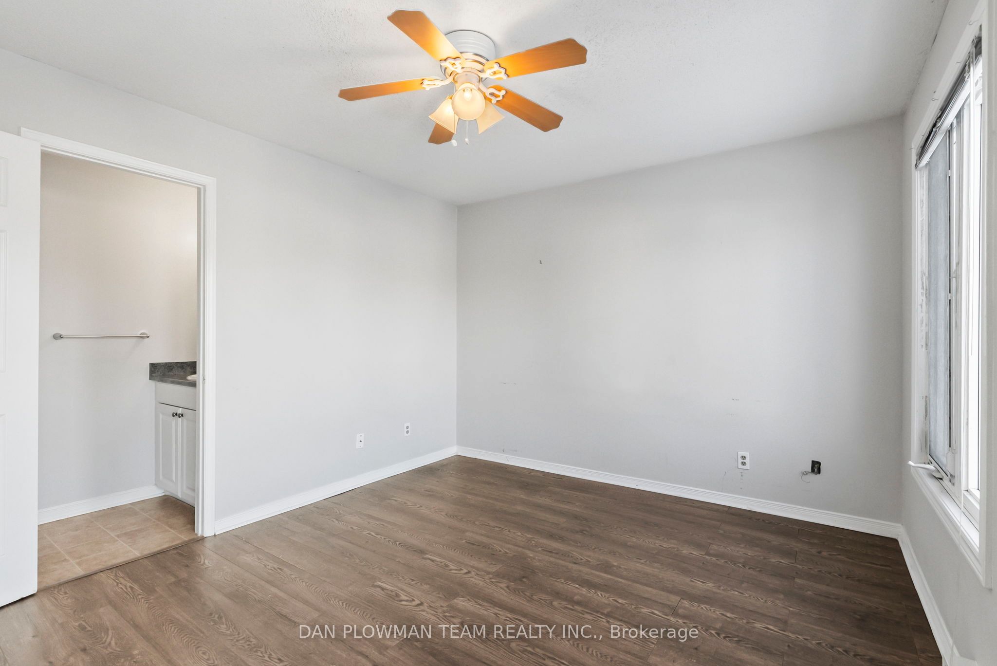 176/180 Nassau Street Property Photo 33