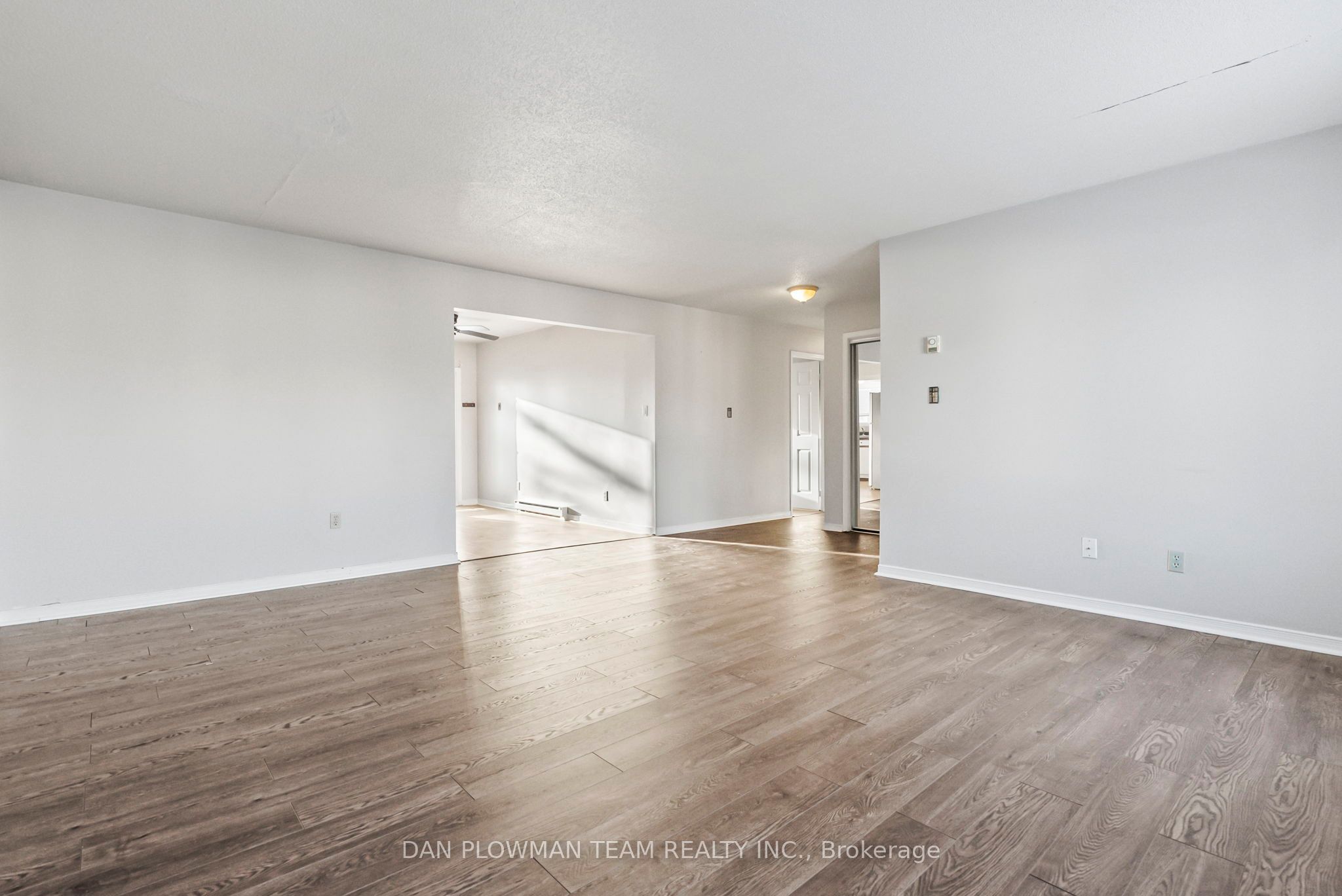 176/180 Nassau Street Property Photo 40