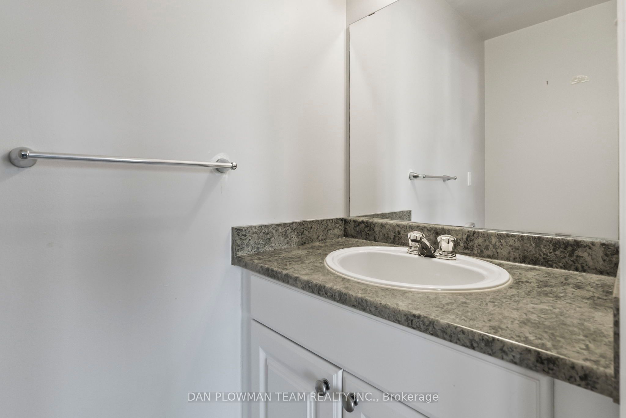 176/180 Nassau Street Property Photo 42