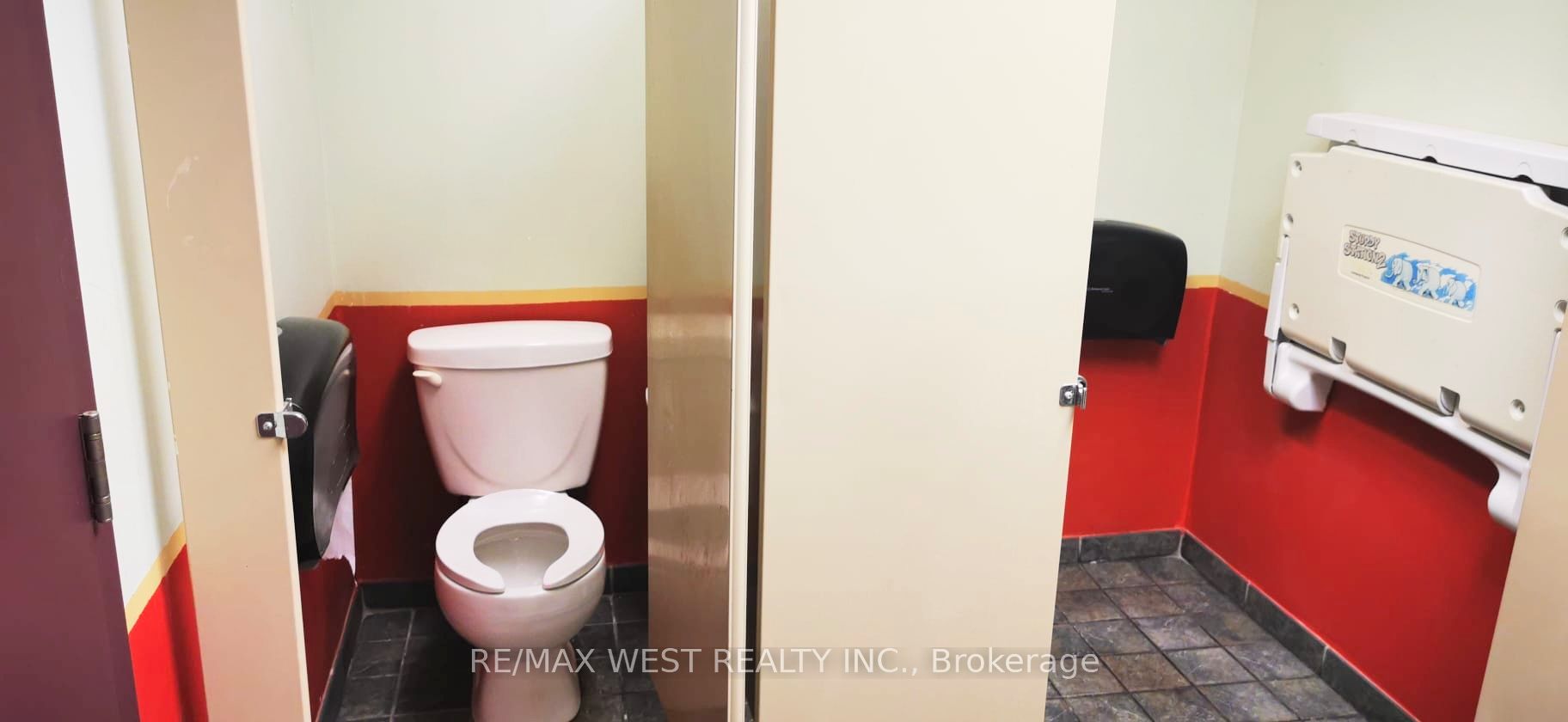 89 Commercial Avenue Property Photo 18