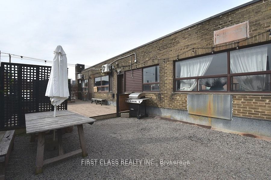 #201 - 3 Carlaw Avenue Property Photo 19