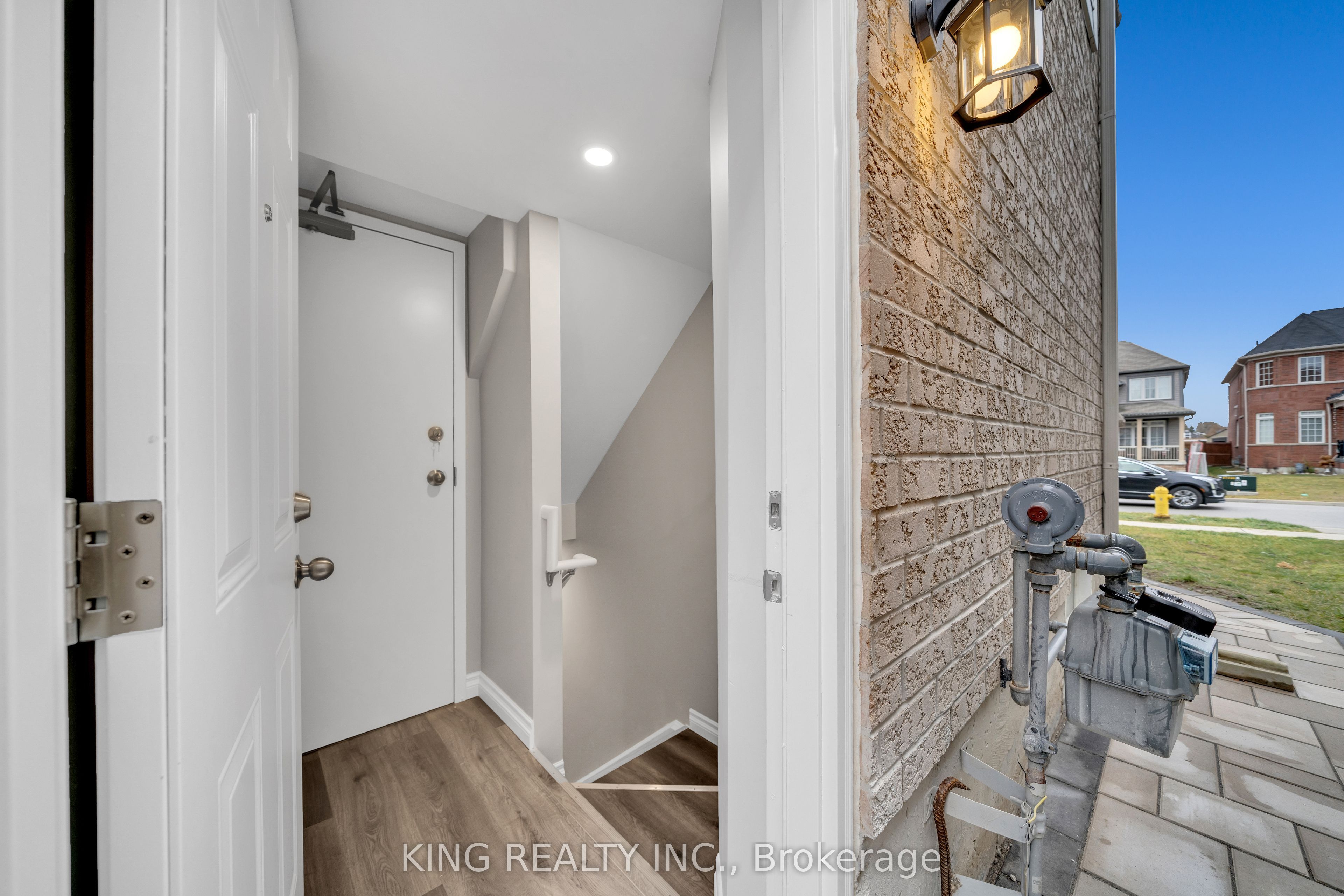 #basement Apartment - 152 Kenneth Cole Drive Property Photo 6