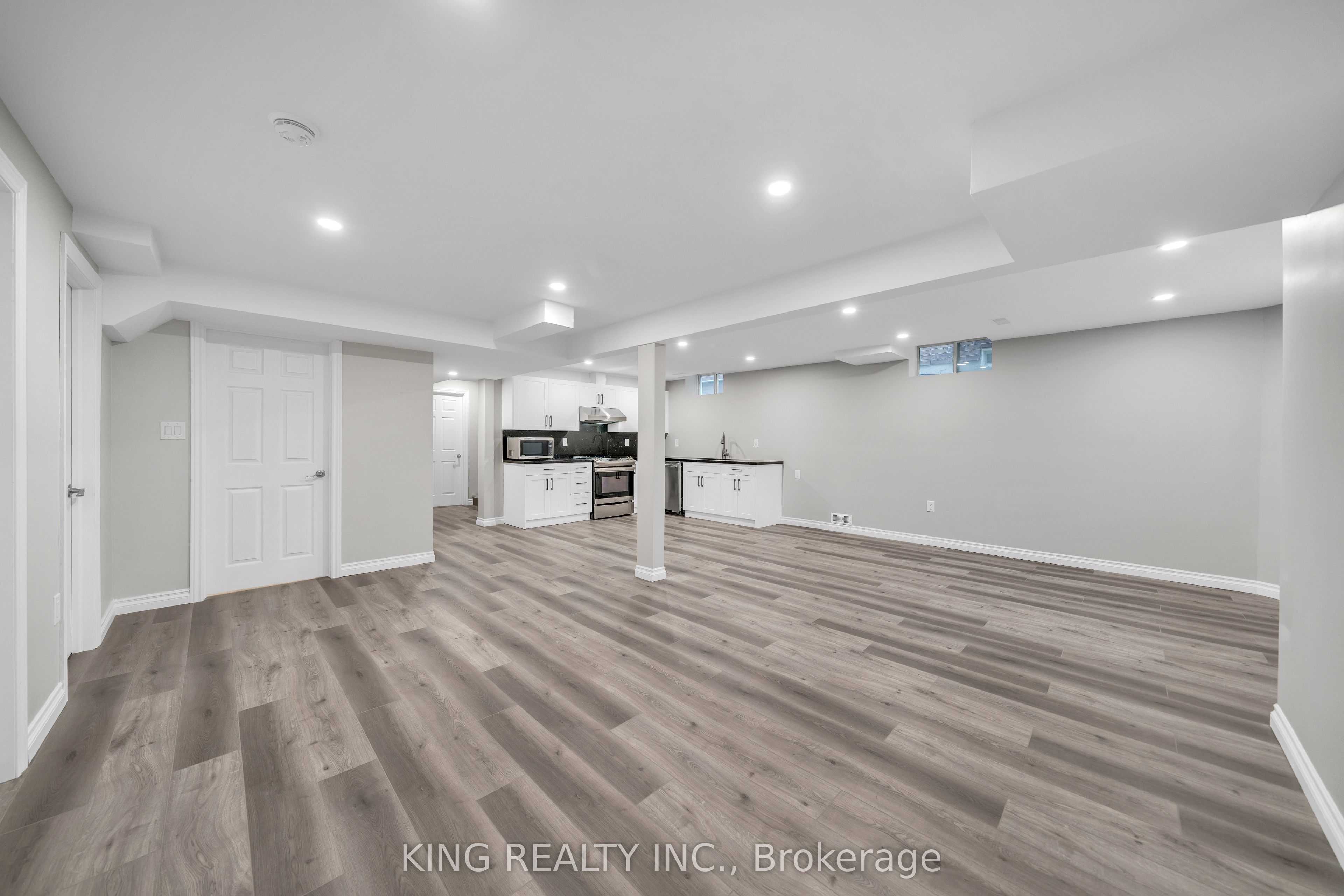 #basement Apartment - 152 Kenneth Cole Drive Property Photo 16