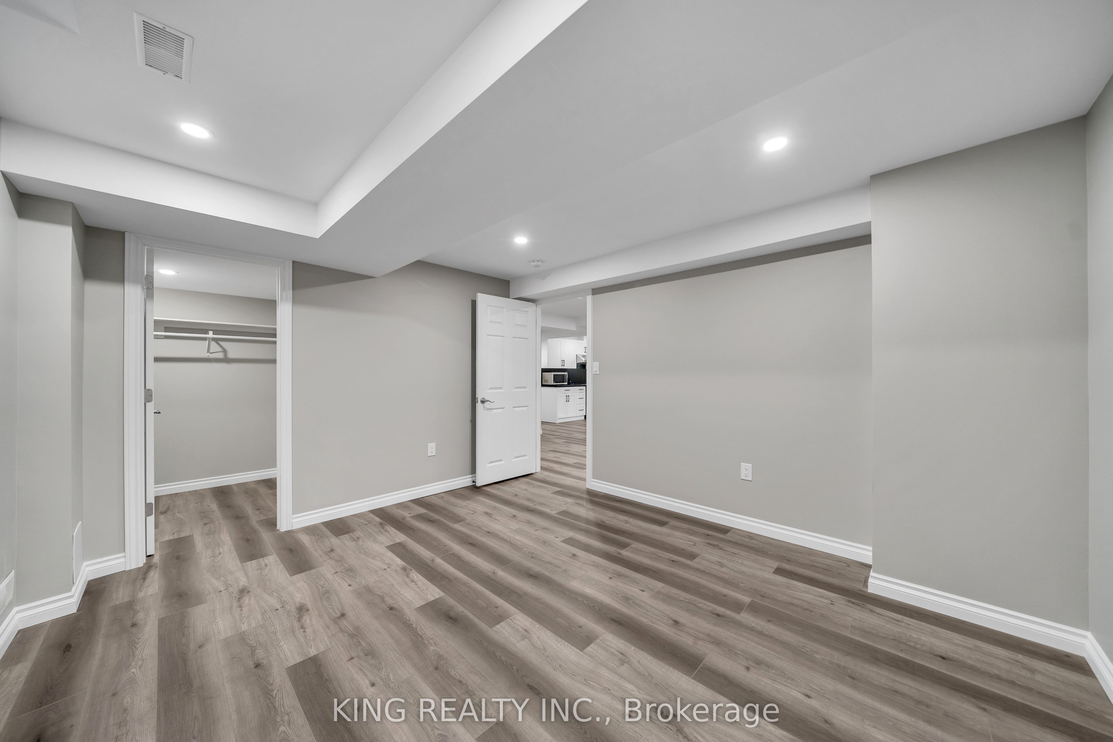 #basement Apartment - 152 Kenneth Cole Drive Property Photo 18