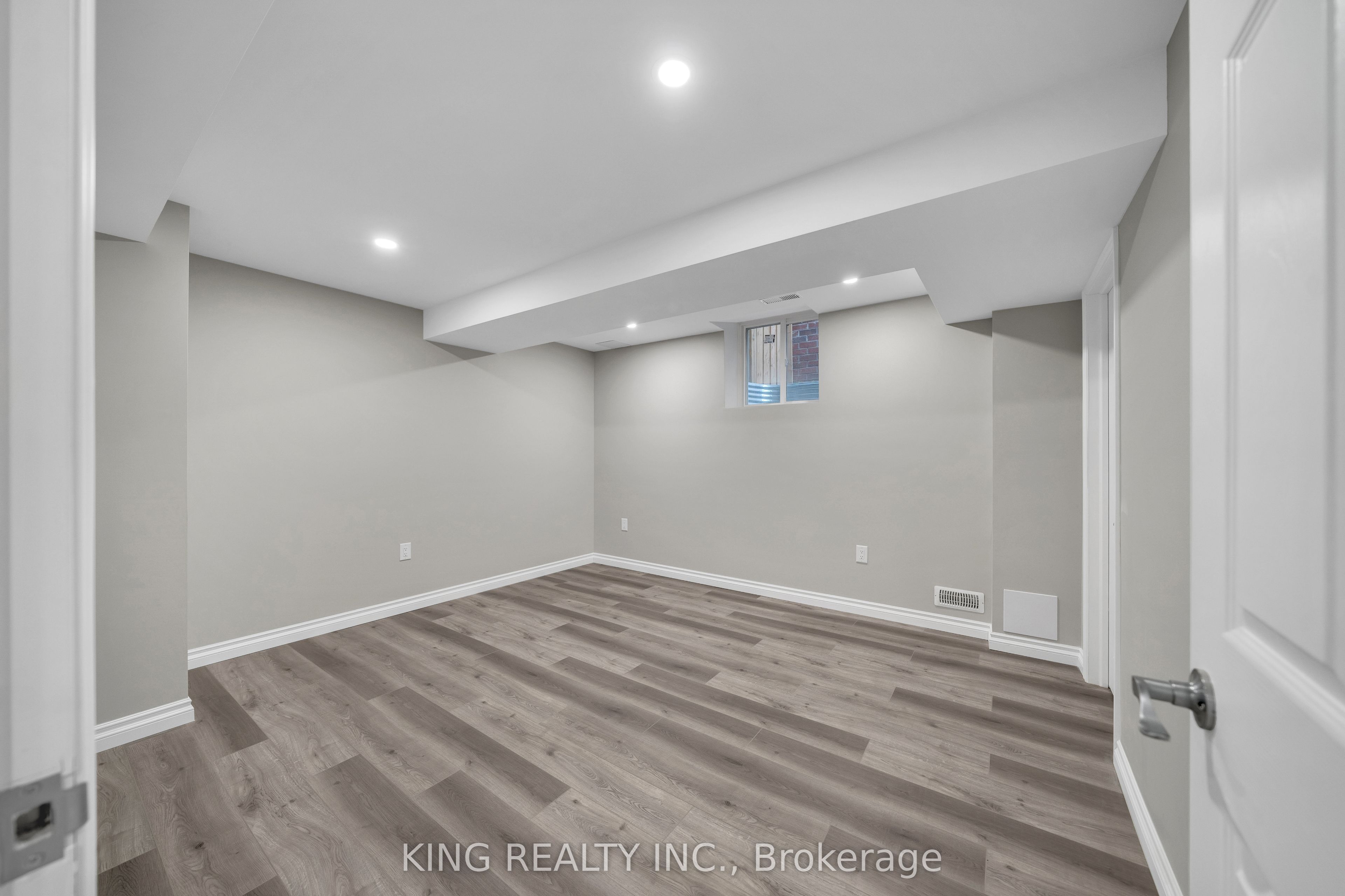 #basement Apartment - 152 Kenneth Cole Drive Property Photo 19