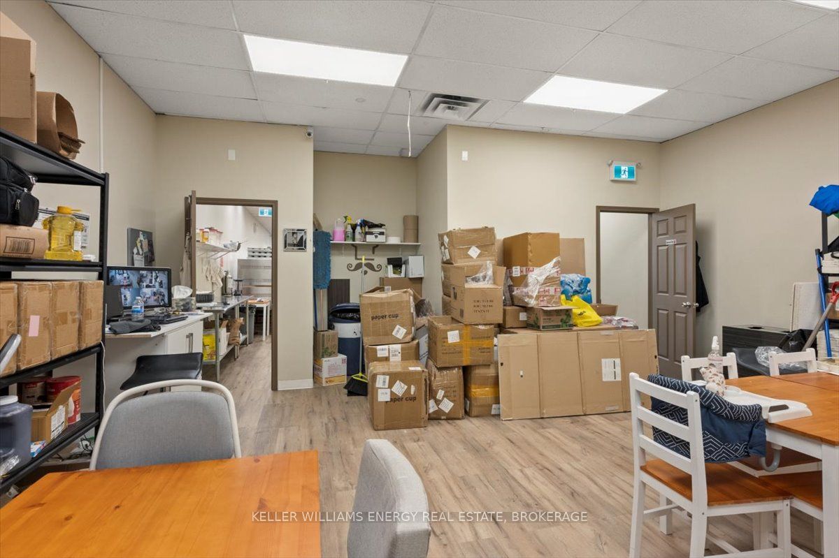 17 King Street Property Photo 19
