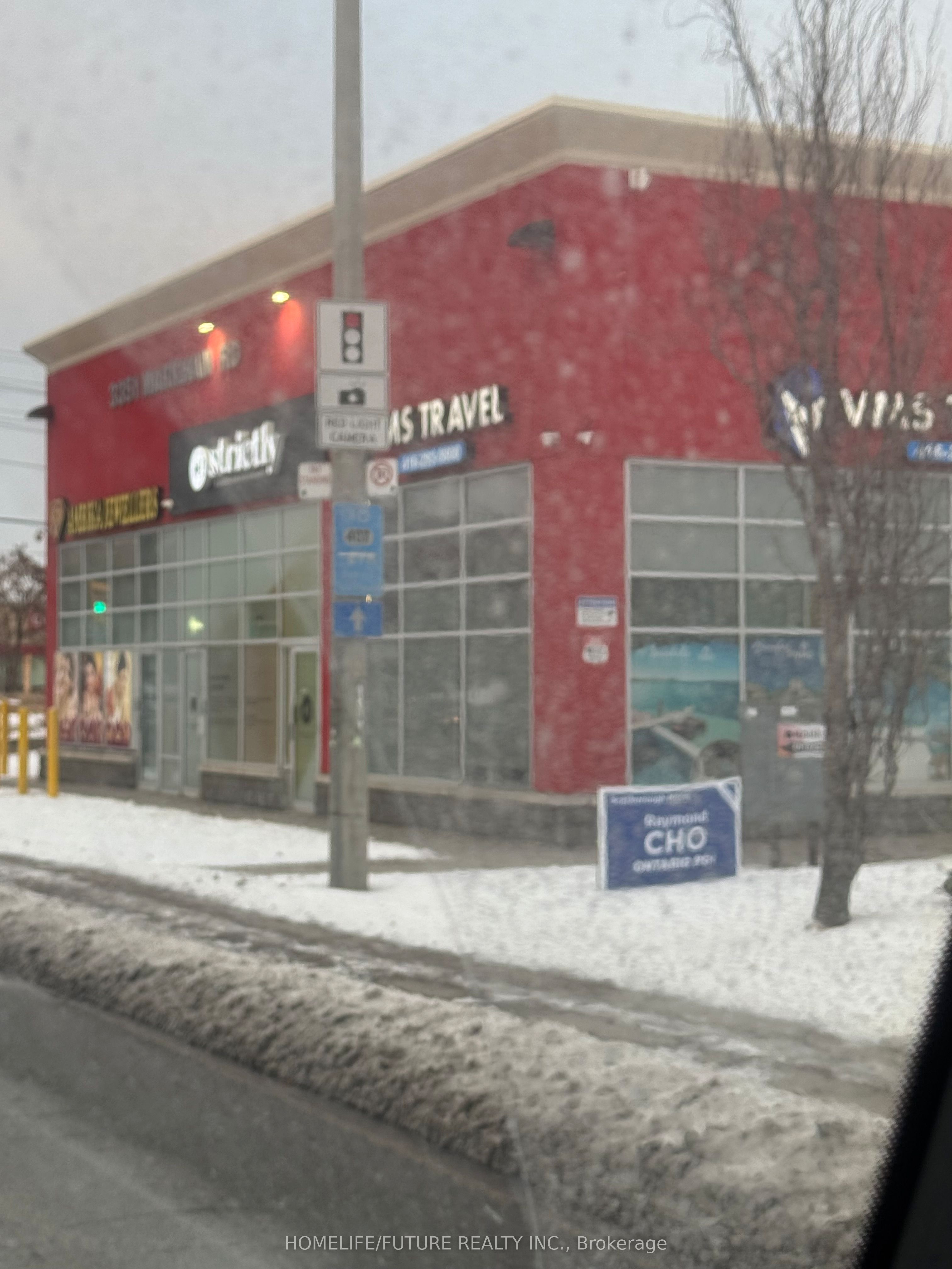 #116 - 3351 Markham Road Property Photo 2