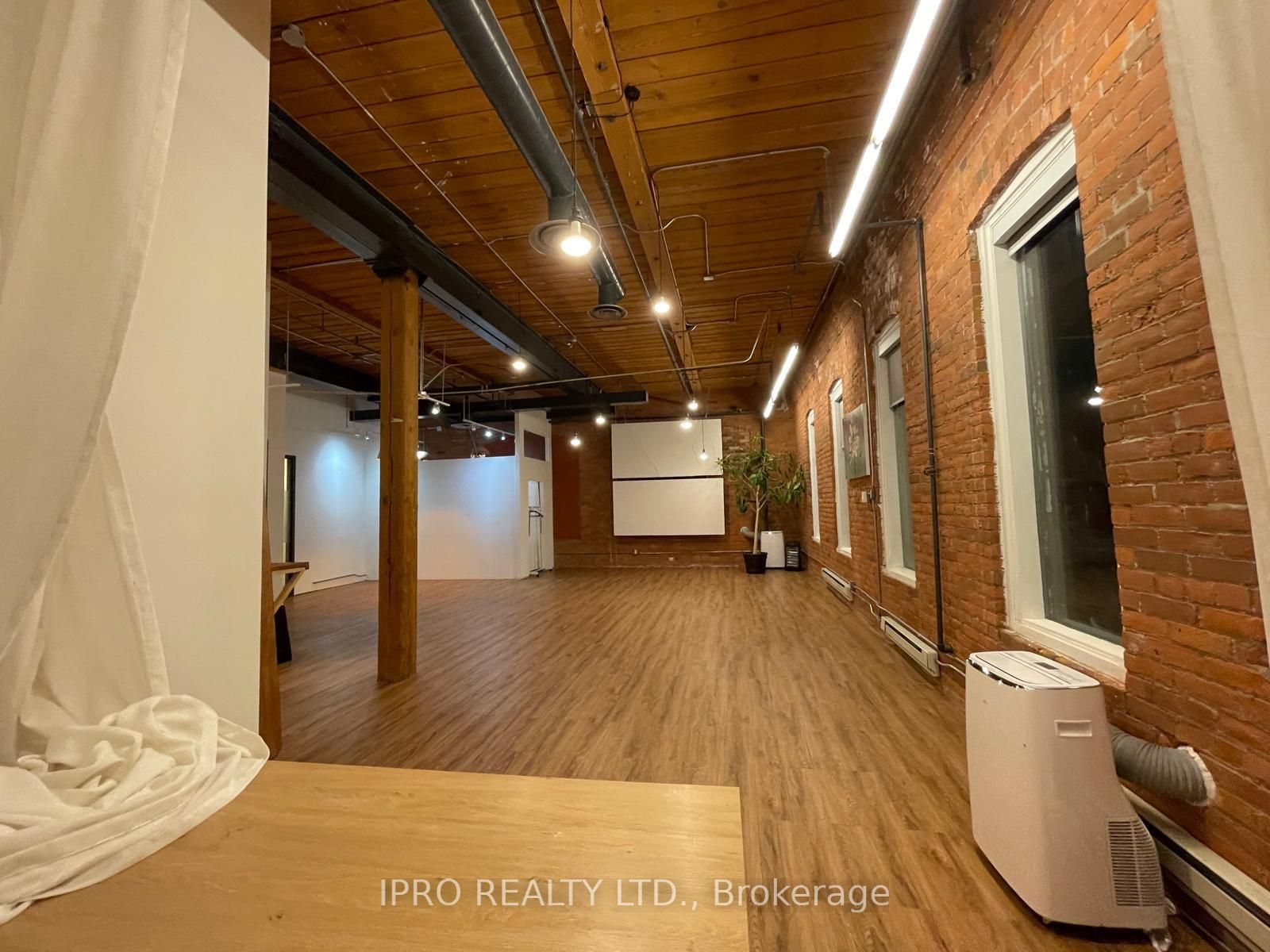 #282 - 181 Carlaw Avenue Property Photo 4